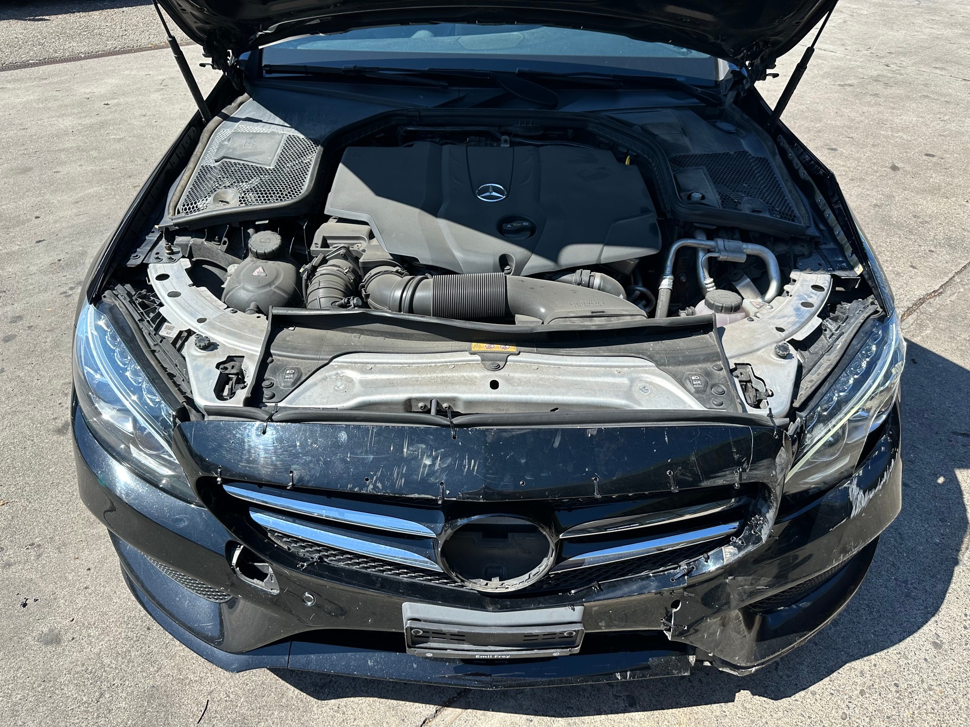 MERCEDES-BENZ C 250 d AMG Line 4Matic 9G-Tronic-image-13