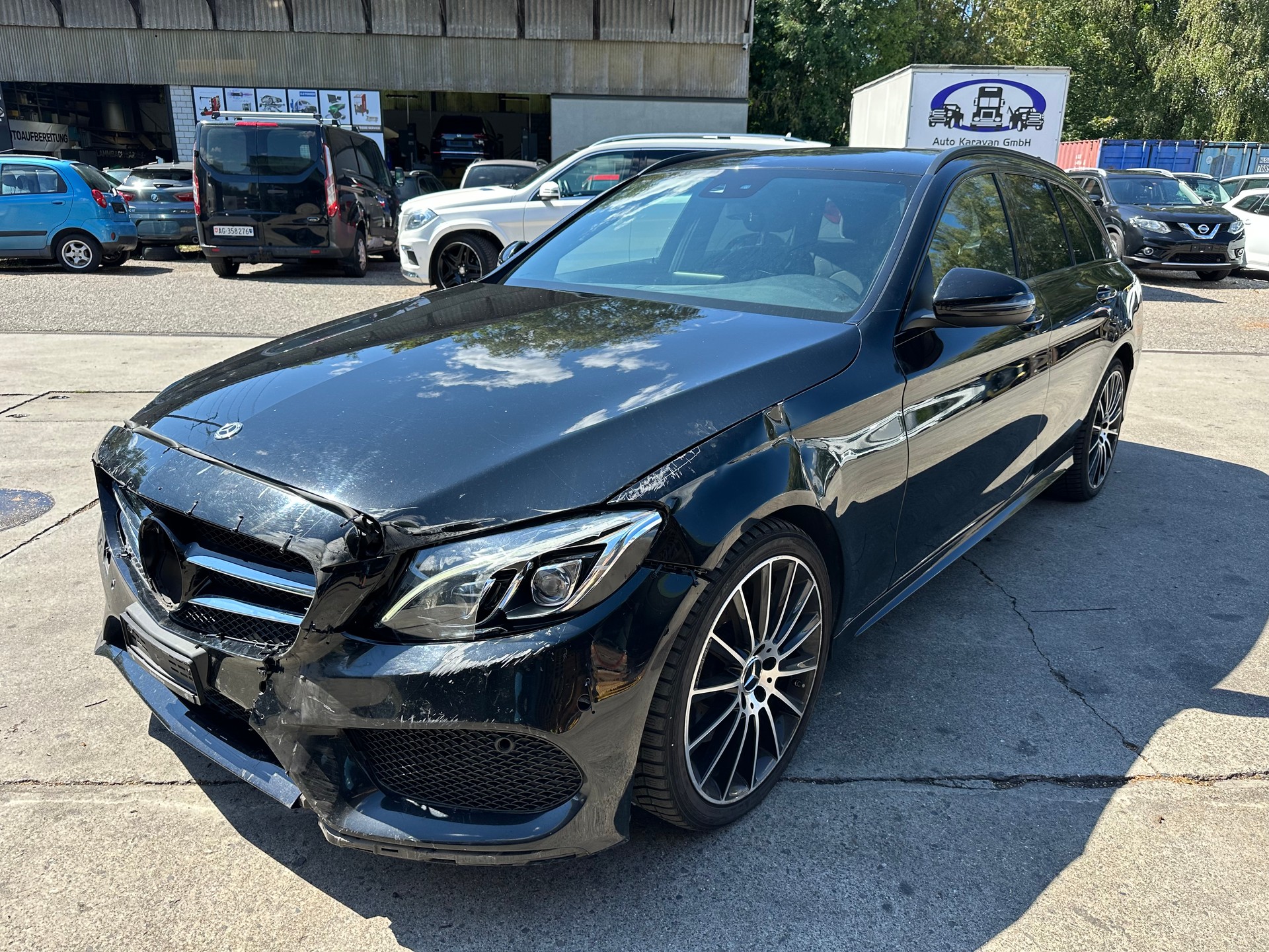 MERCEDES-BENZ C 250 d AMG Line 4Matic 9G-Tronic-image-9