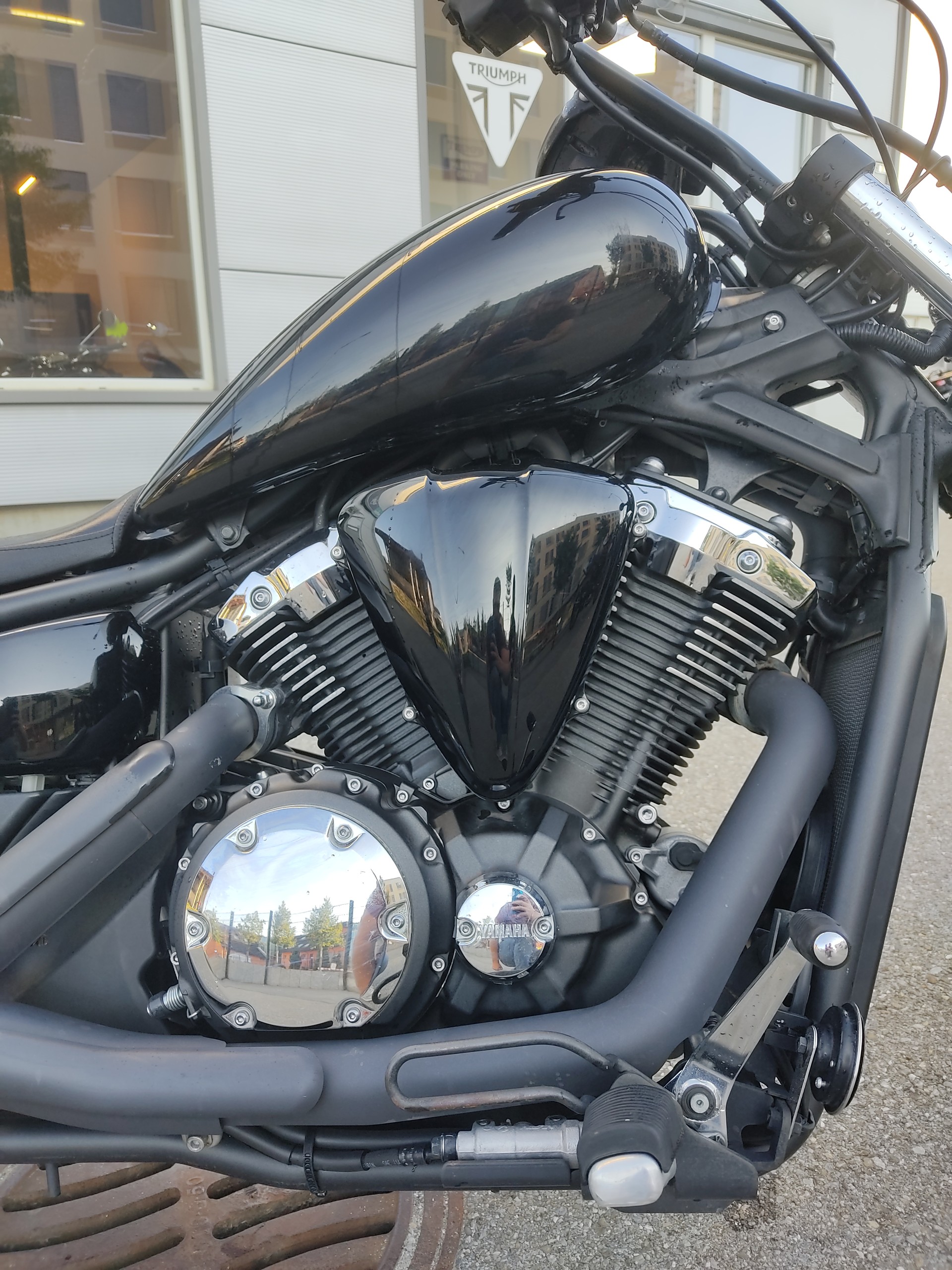 YAMAHA XVS 1300 Custom-image-4