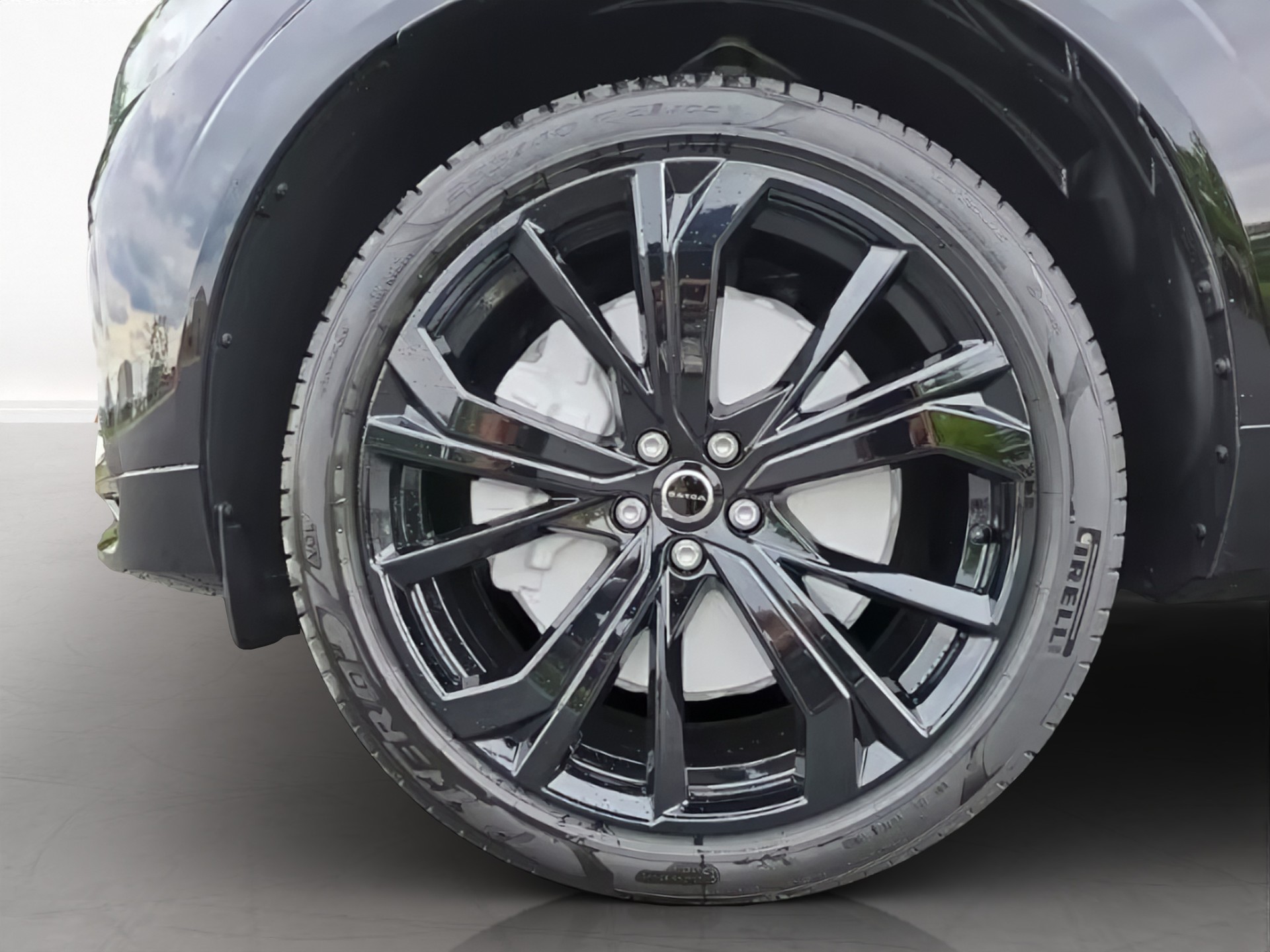 VOLVO XC60 T8 eAWD Plus Black Edition MY26-image-48