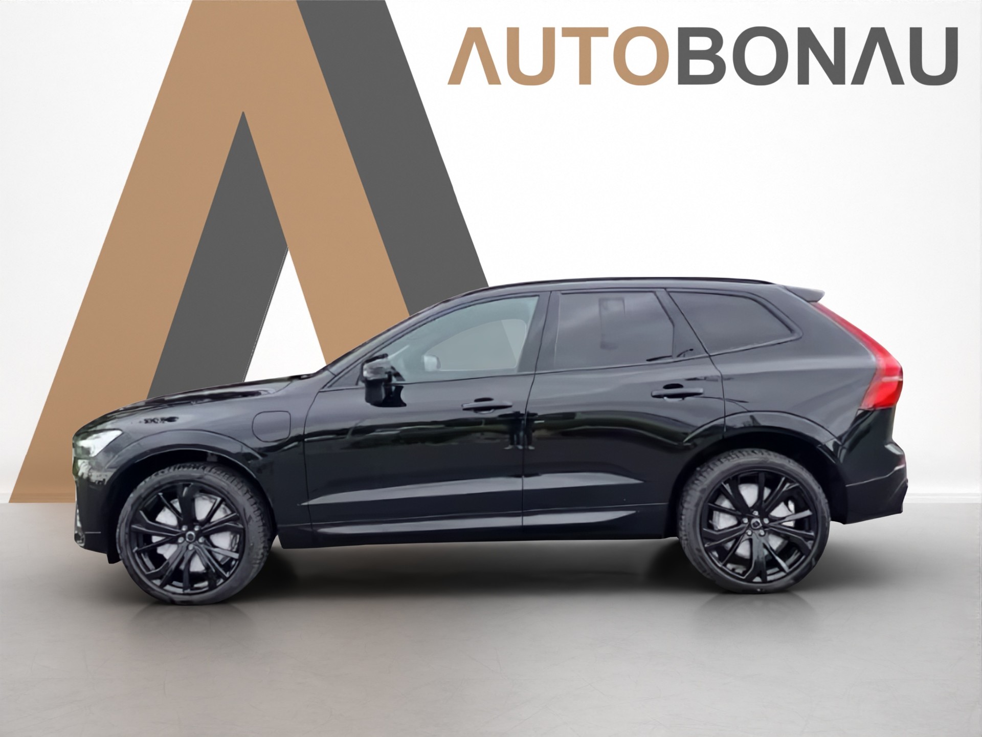 VOLVO XC60 T8 eAWD Plus Black Edition MY26-image-1