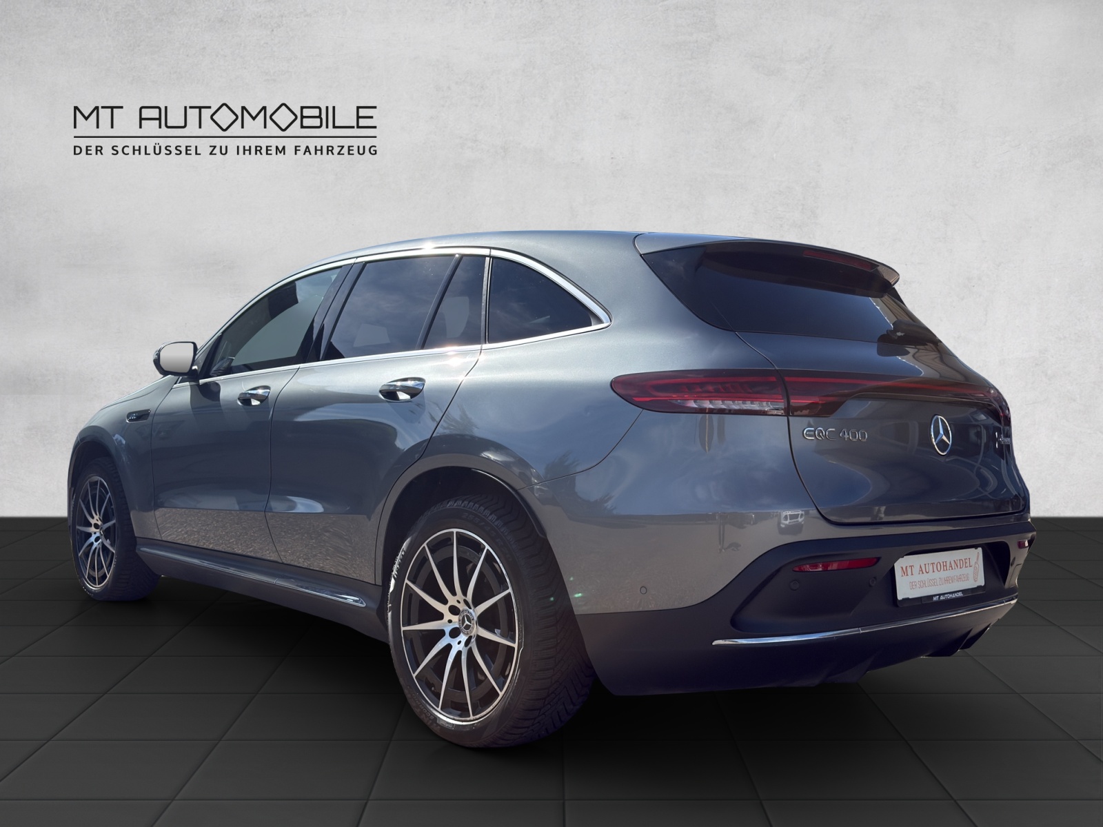MERCEDES-BENZ EQC 400 AMG Line 4Matic-image-2