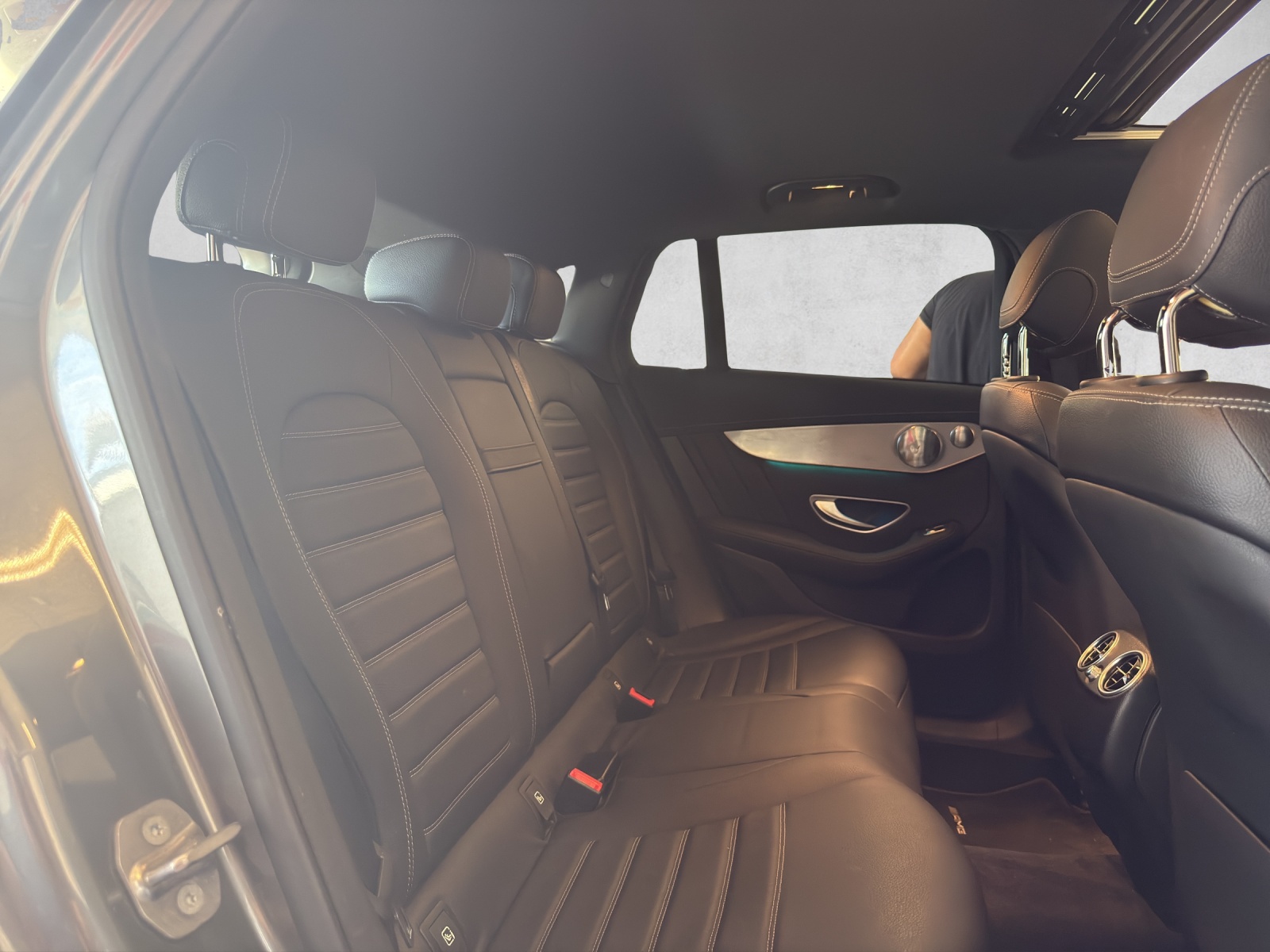 MERCEDES-BENZ EQC 400 AMG Line 4Matic-image-16