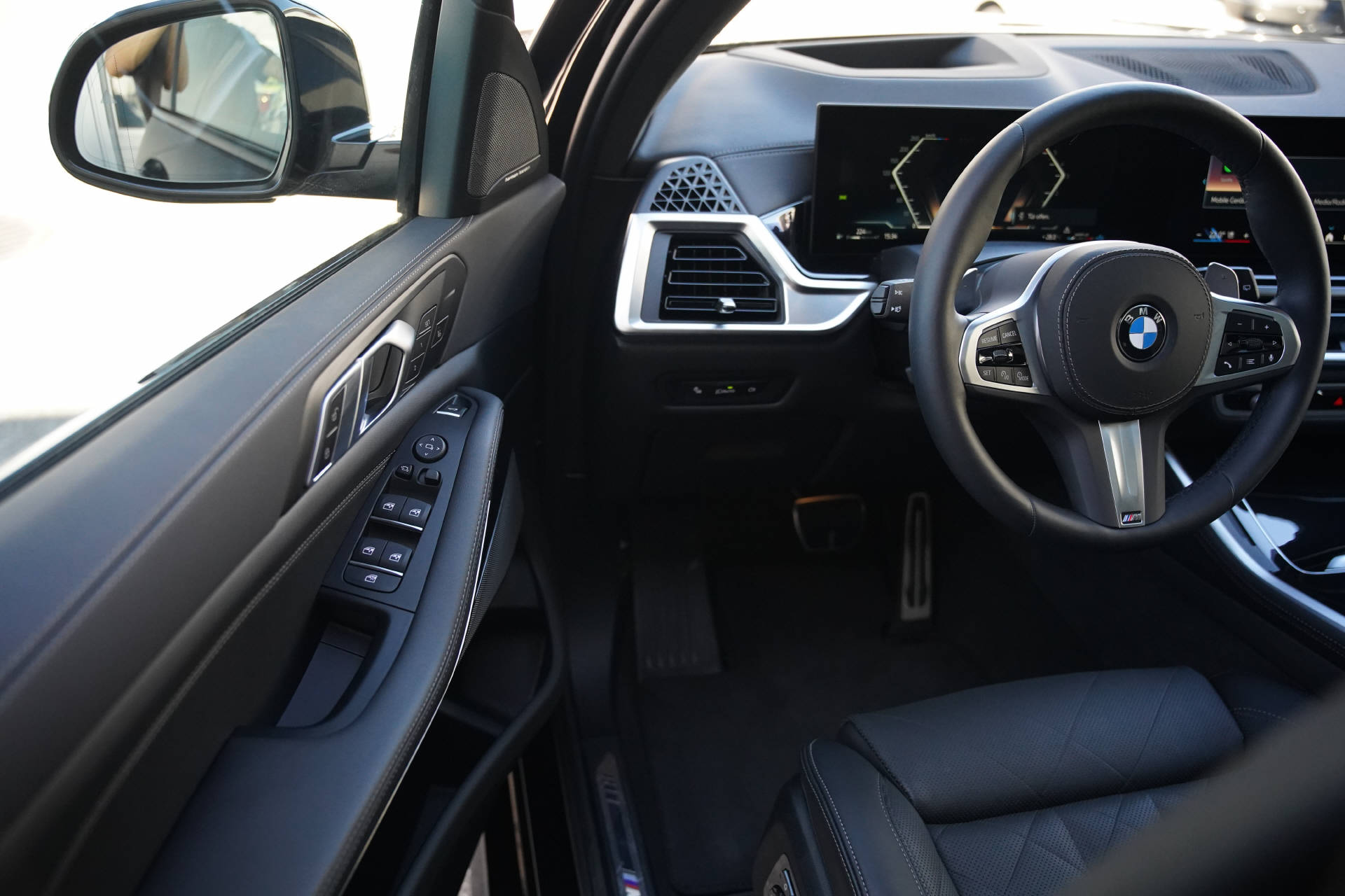 BMW X5 xDrive 48V 40d M Sport Pro Steptronic-image-8