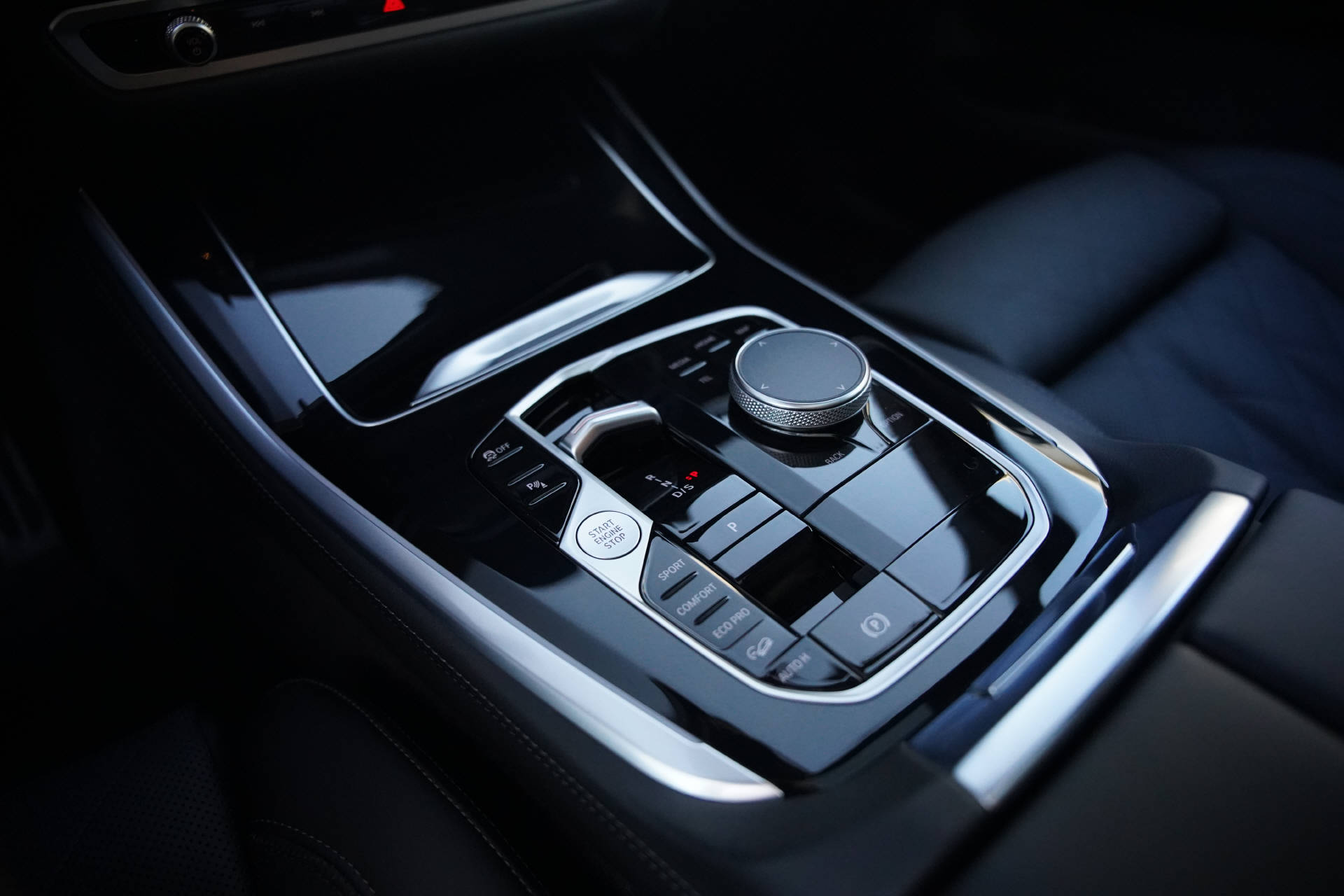 BMW X5 xDrive 48V 40d M Sport Pro Steptronic-image-14