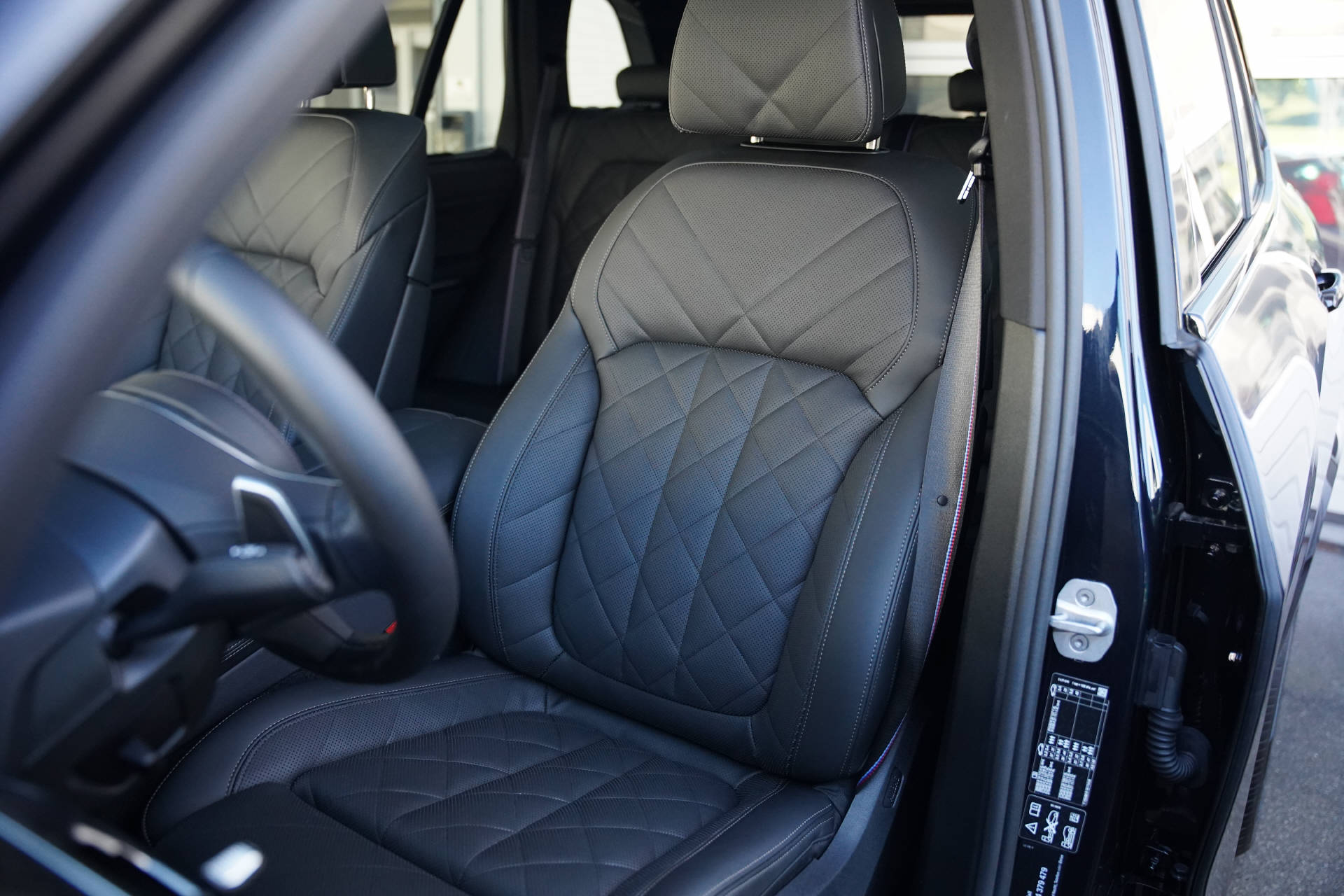 BMW X5 xDrive 48V 40d M Sport Pro Steptronic-image-9