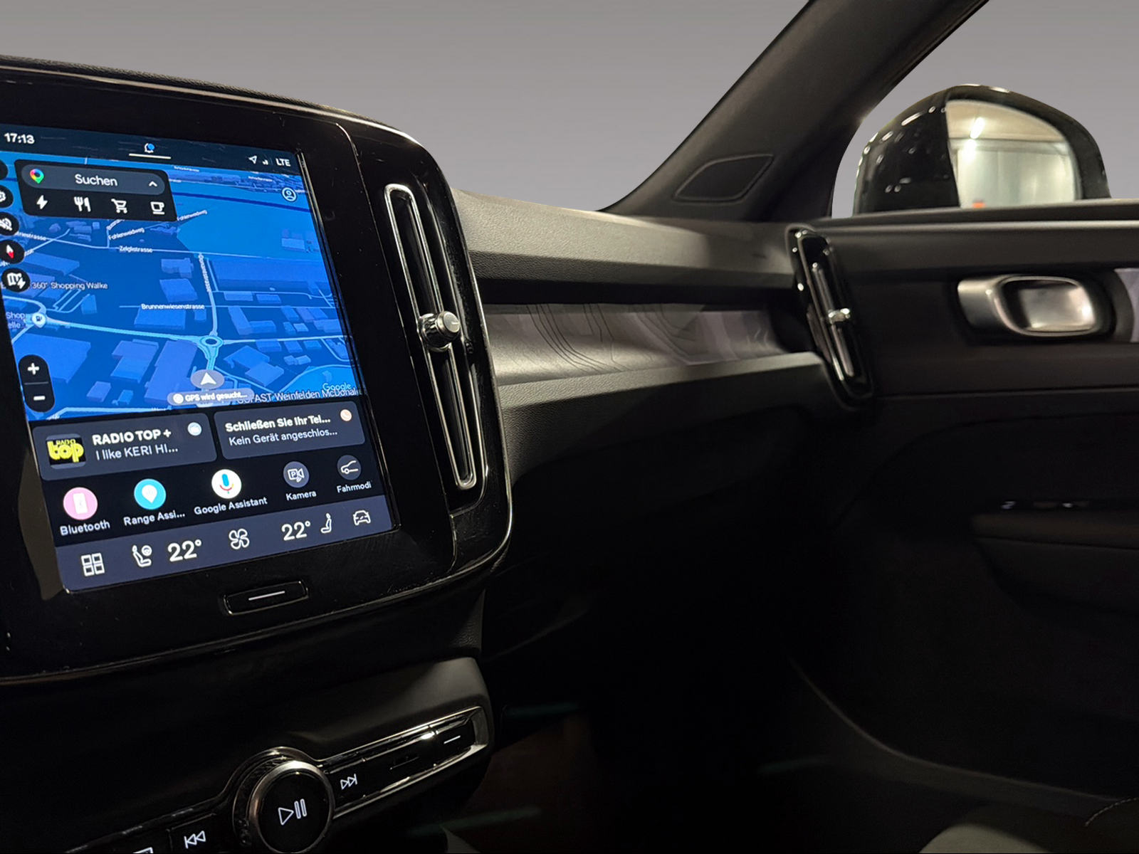 VOLVO XC40 E80 Twin Plus AWD-image-13