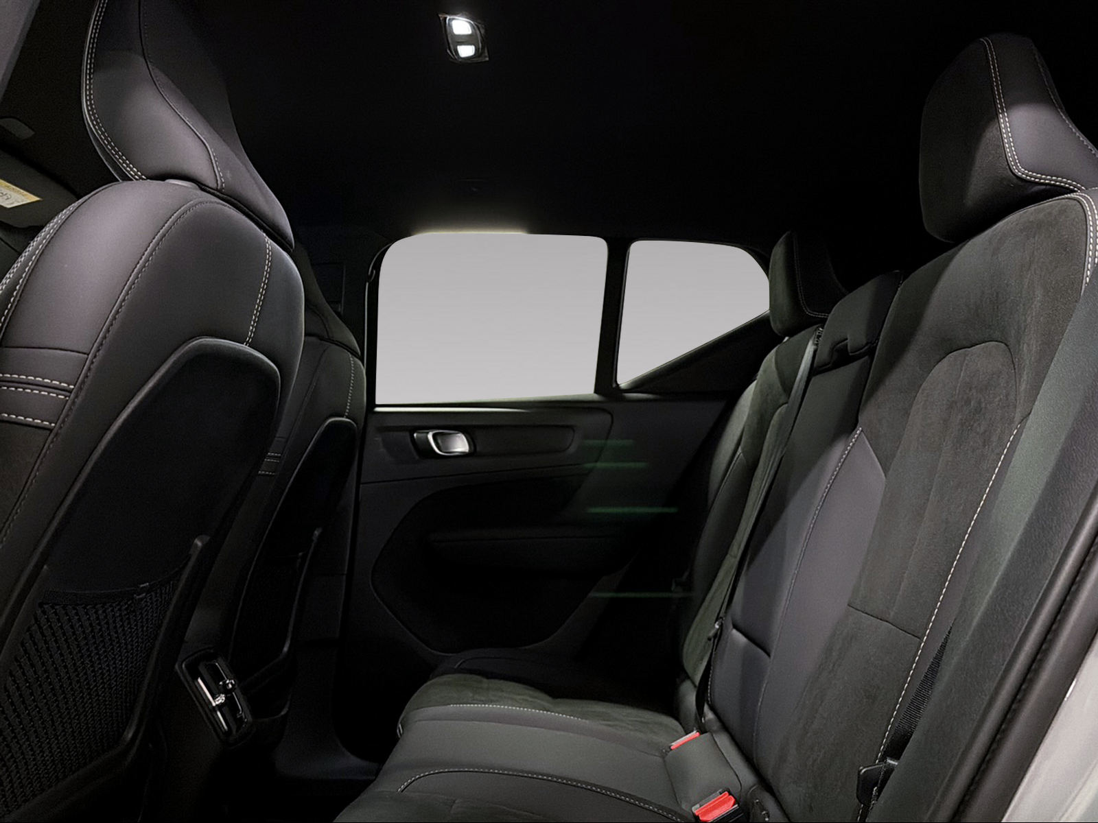 VOLVO XC40 E80 Twin Plus AWD-image-15