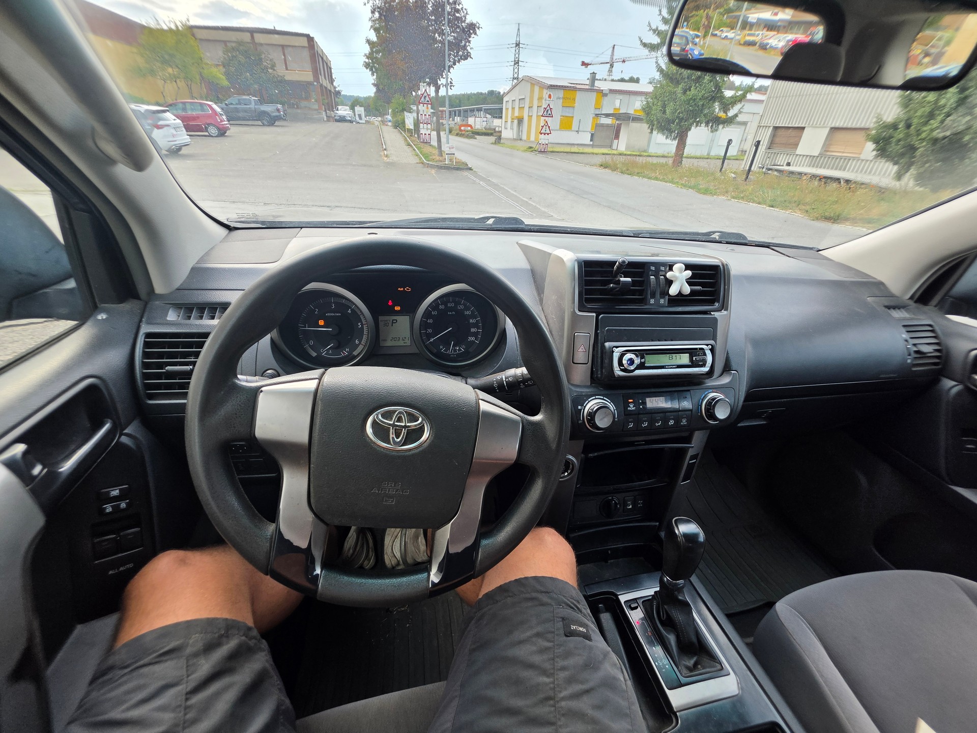 TOYOTA Land Cruiser 3.0 TD Linea Luna Automatic-image-7