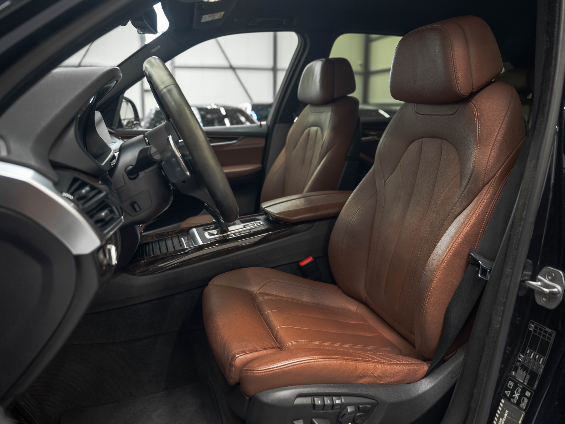 BMW X5 xDrive M50d Steptronic-image-9