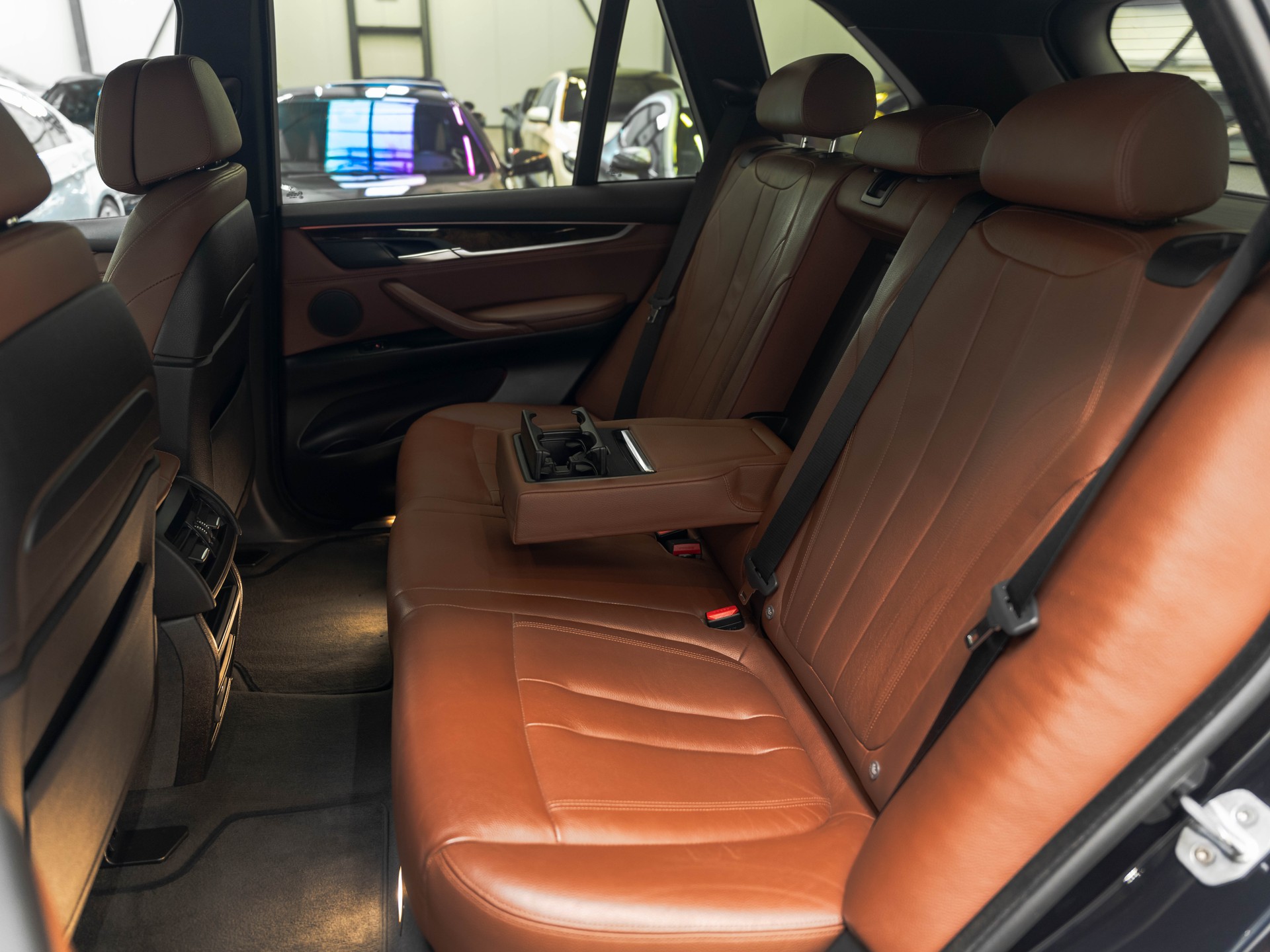 BMW X5 xDrive M50d Steptronic-image-11