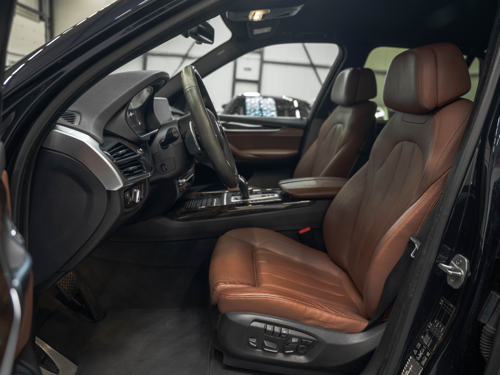 BMW X5 xDrive M50d Steptronic-image-8