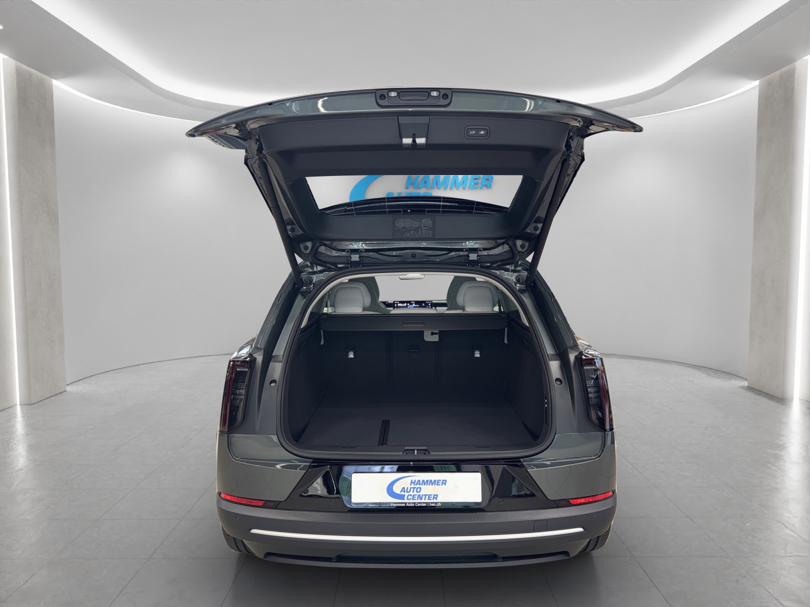 VOLVO EX60 Twin Ultra AWD-image-5