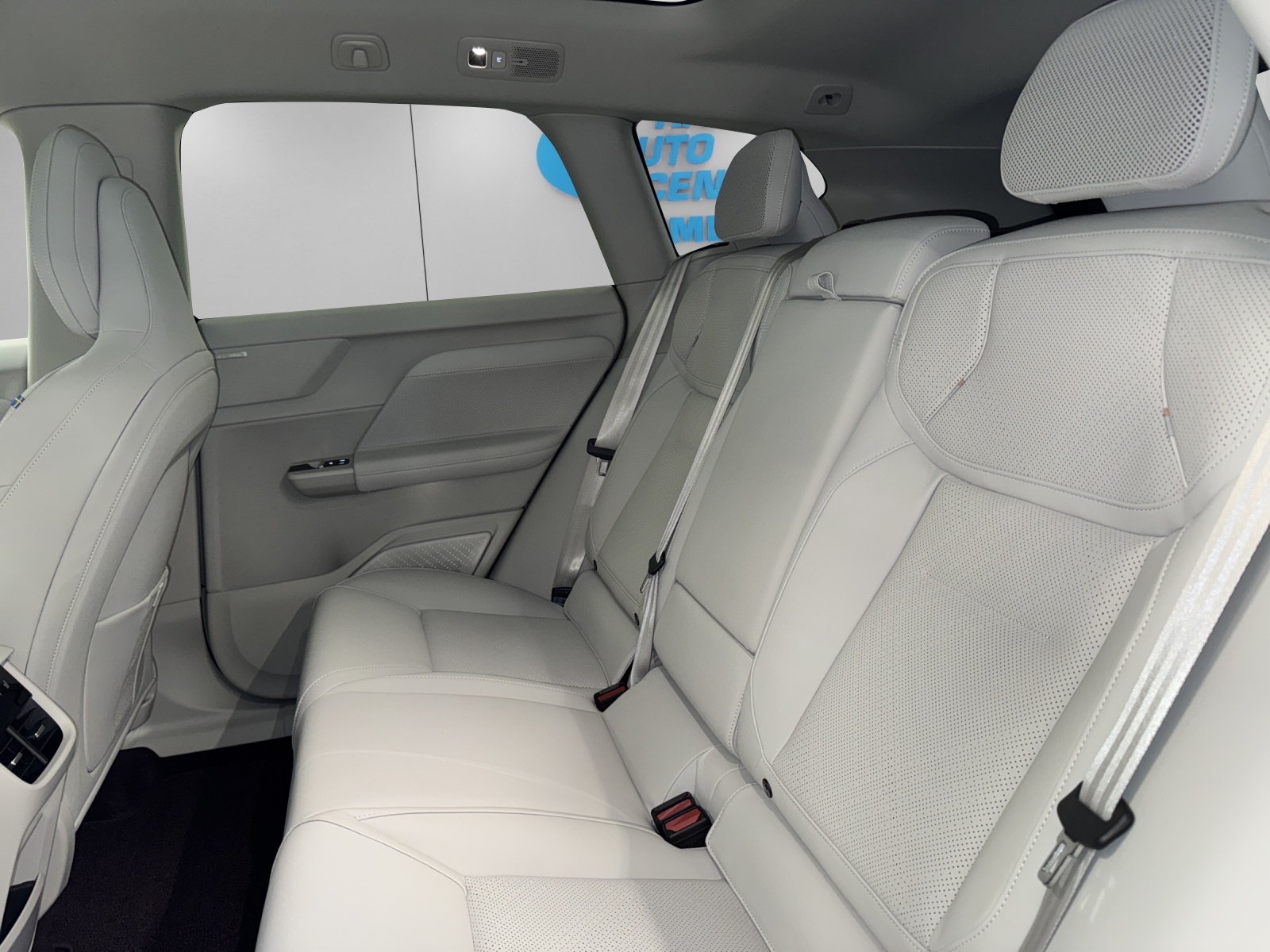 VOLVO EX60 Twin Ultra AWD-image-13