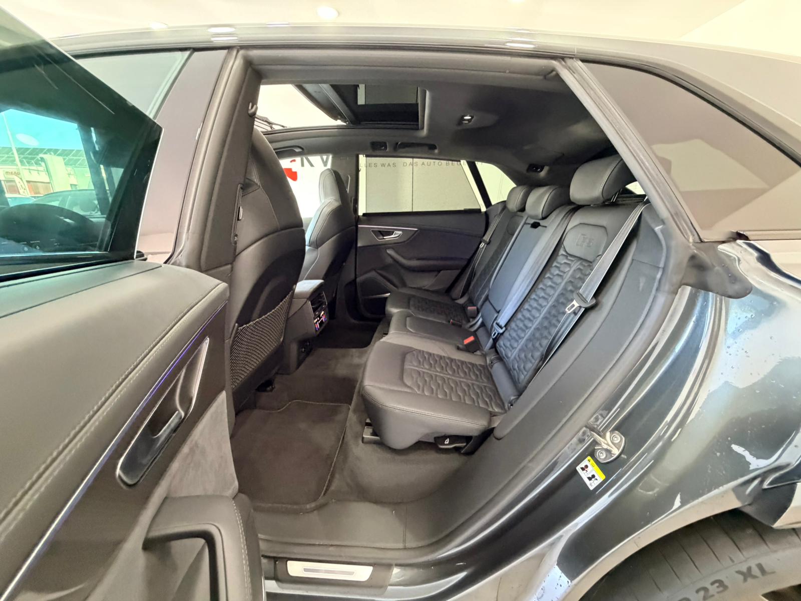 AUDI RSQ8 quattro tiptronic | VOLLAUSSTATTUNG | PANORAMA | GARANTIE BIS 100'000 KM |-image-17