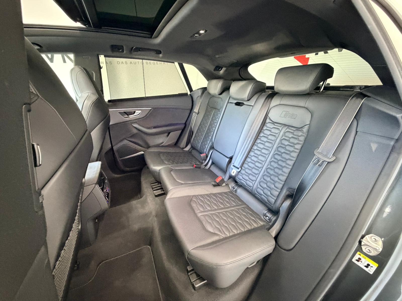 AUDI RSQ8 quattro tiptronic | VOLLAUSSTATTUNG | PANORAMA | GARANTIE BIS 100'000 KM |-image-18