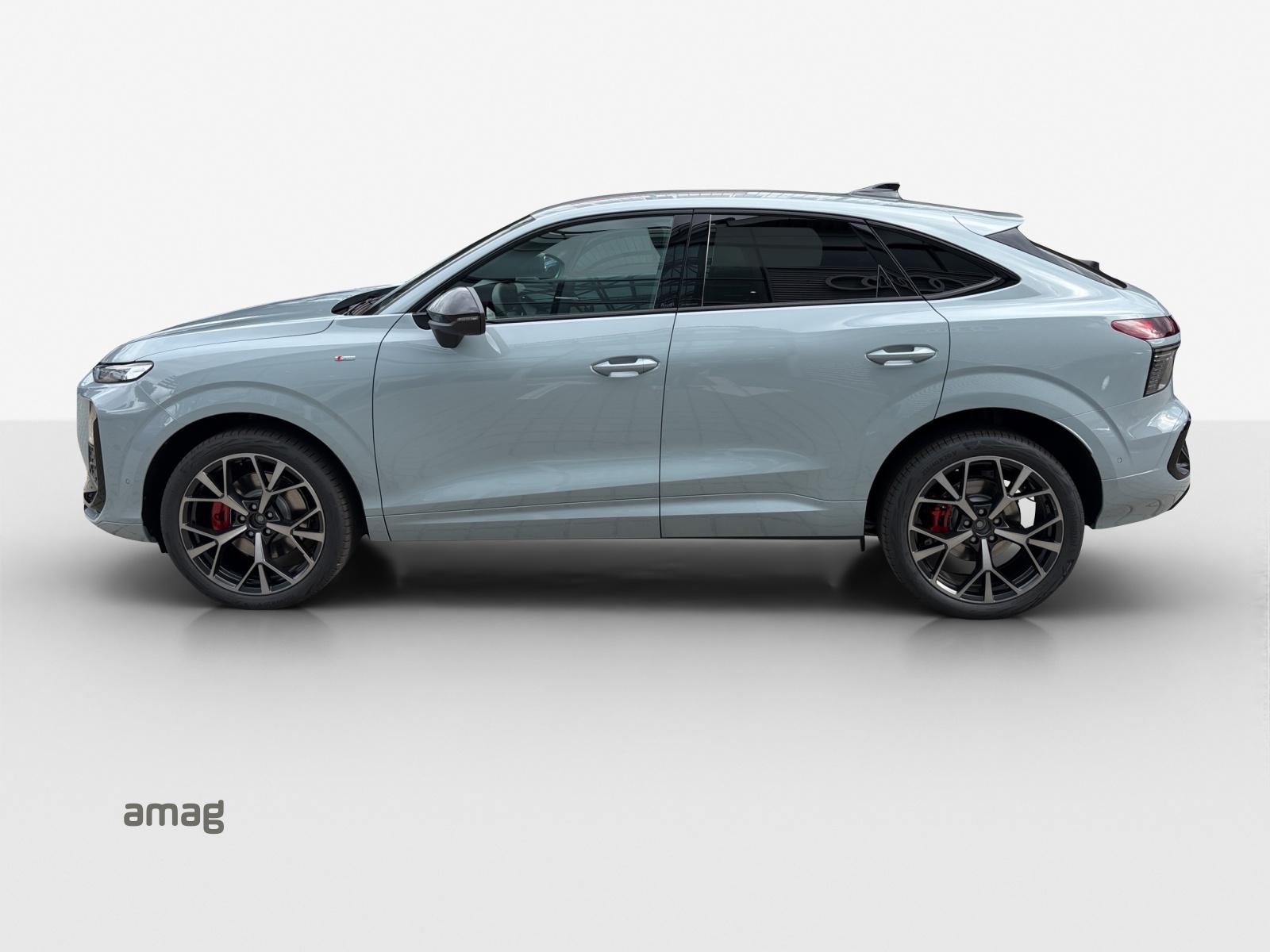 AUDI Q3 Sportback TFSI quattro 195 kW S tronic-image-1