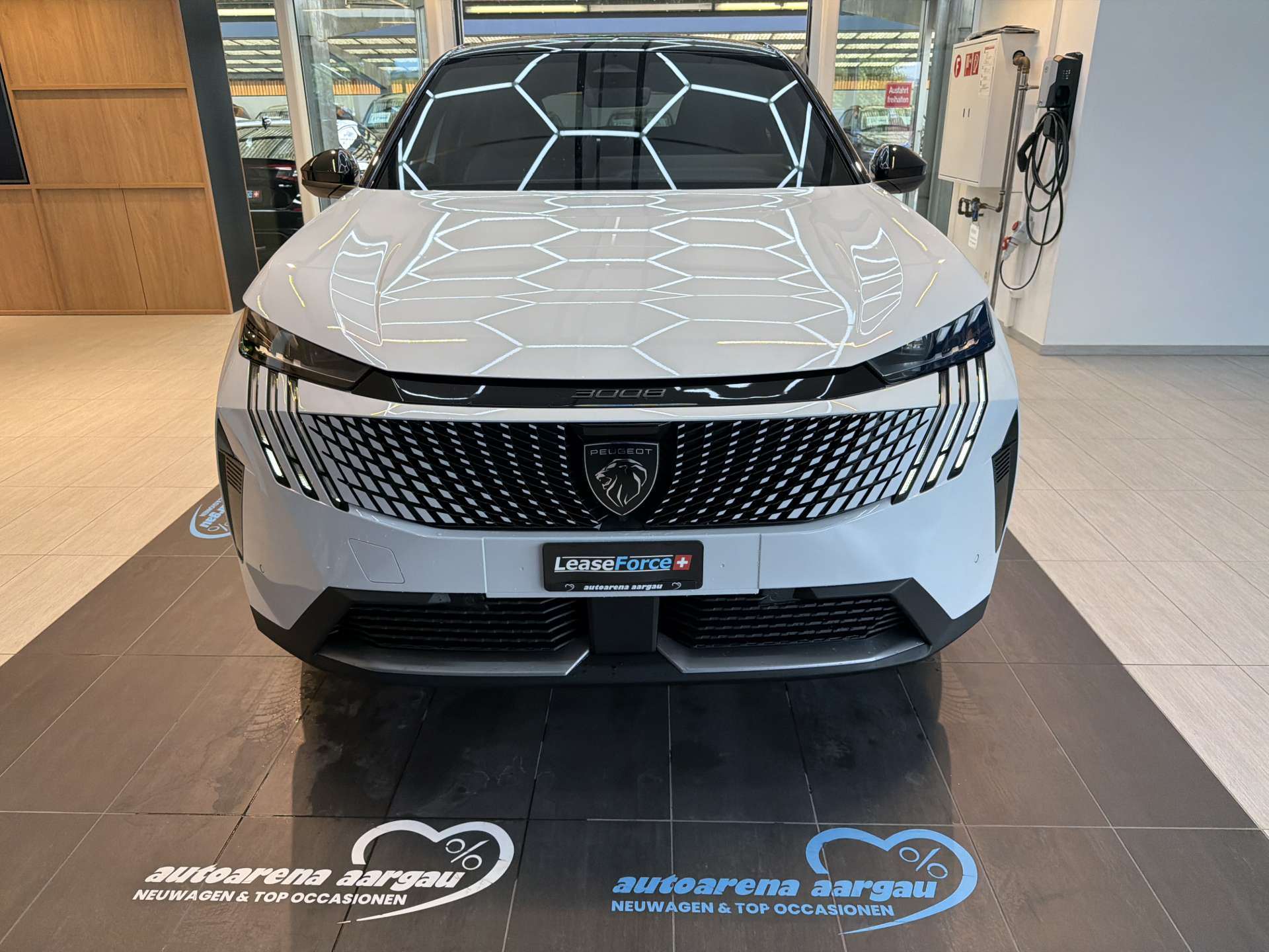 PEUGEOT 3008 145 GT Hybrid e-DCS-Automat-image-10