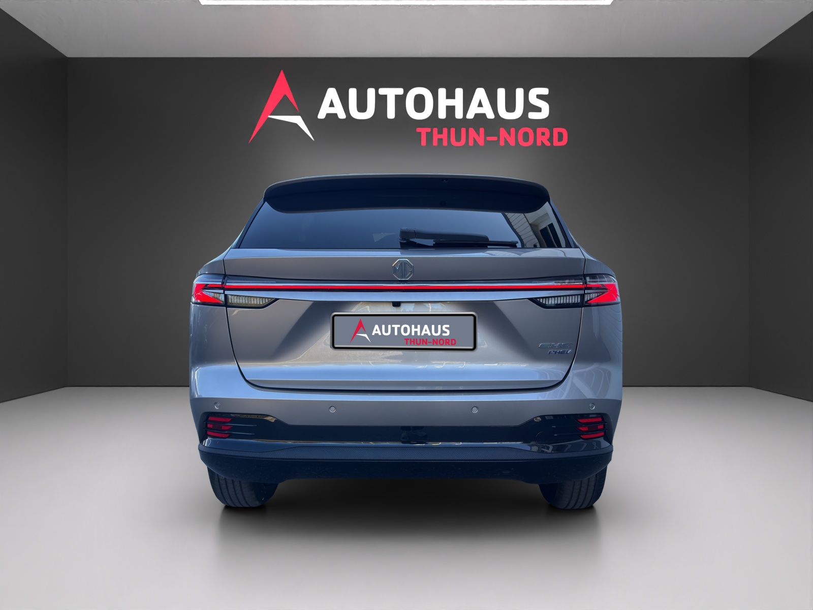 MG HS 1.5 PHEV Luxury-showroom-element-3
