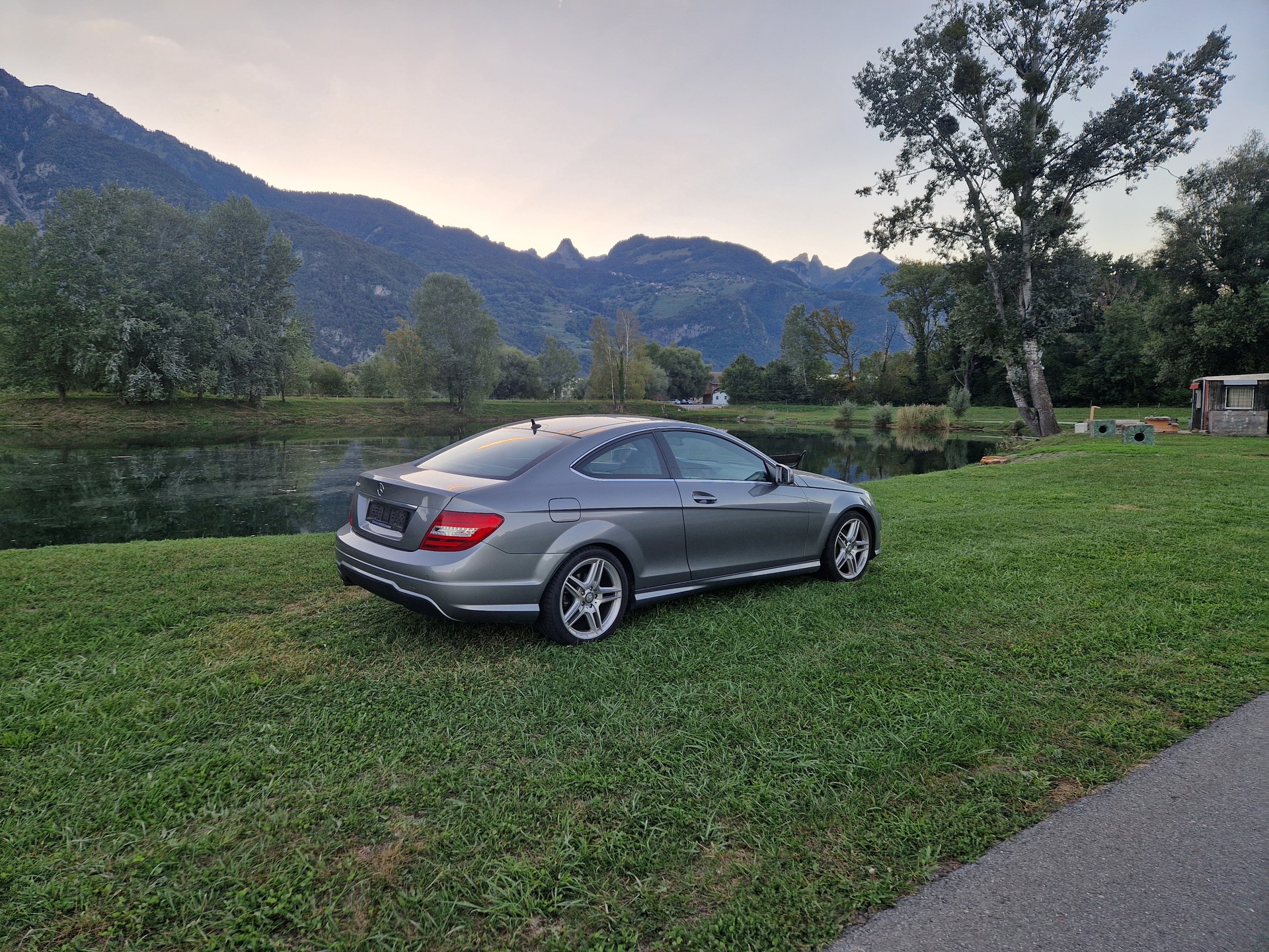 MERCEDES-BENZ C 180 Coupé 7G-Tronic-image-3