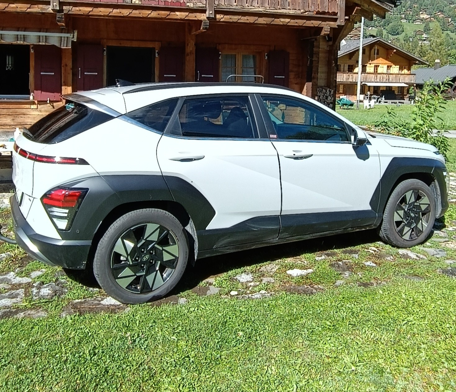 HYUNDAI 1.6 GDi Hybrid Amplia-image-3