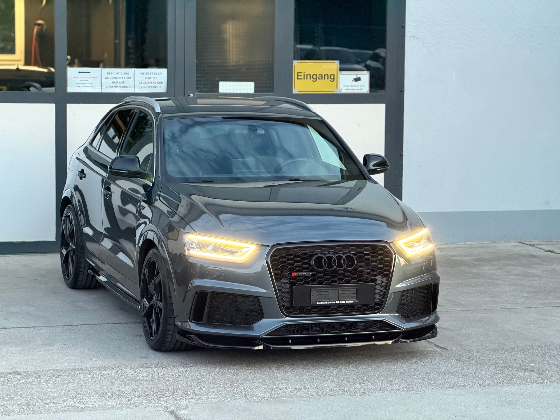 AUDI RS Q3 2.5 TFSI quattro S-tronic-image-3