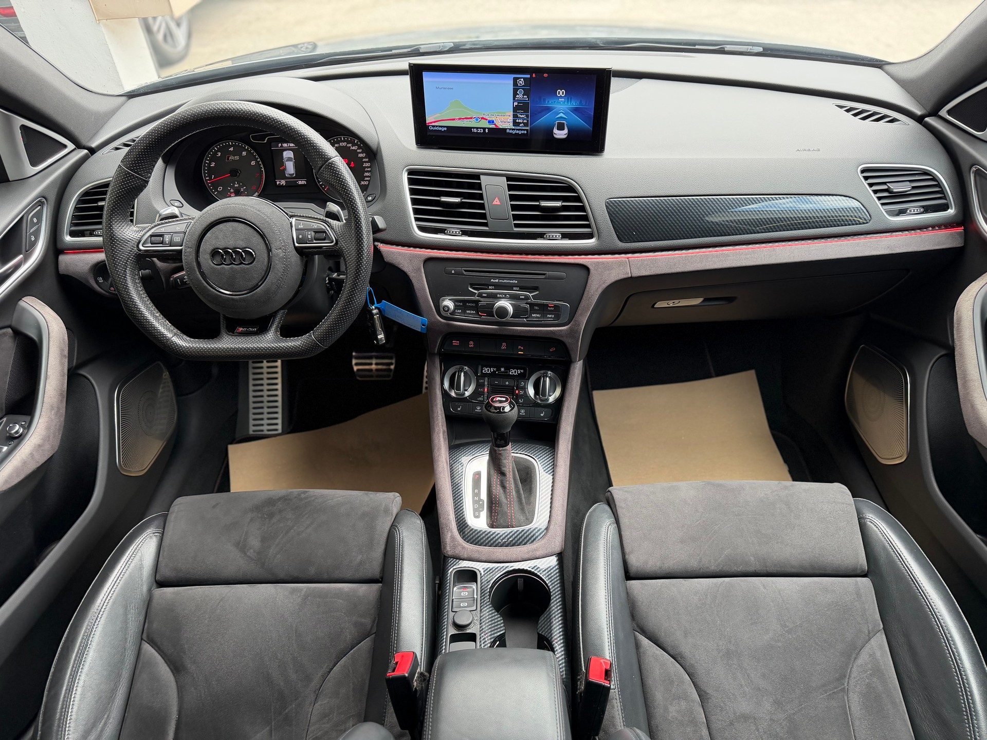 AUDI RS Q3 2.5 TFSI quattro S-tronic-image-11