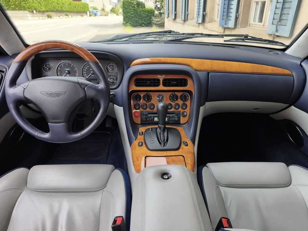 ASTON MARTIN DB7 Vantage-image-8