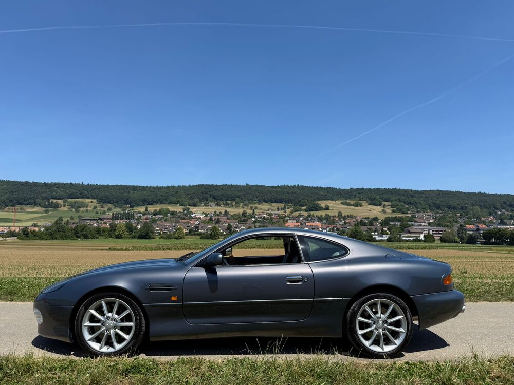 ASTON MARTIN DB7 Vantage-image-2