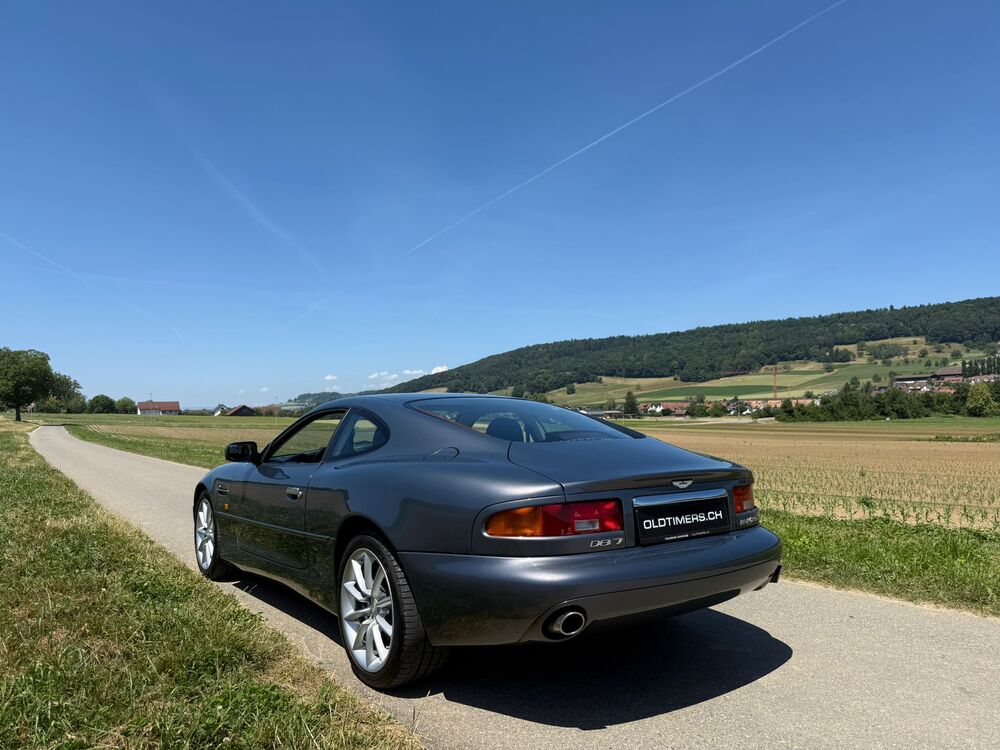 ASTON MARTIN DB7 Vantage-image-1