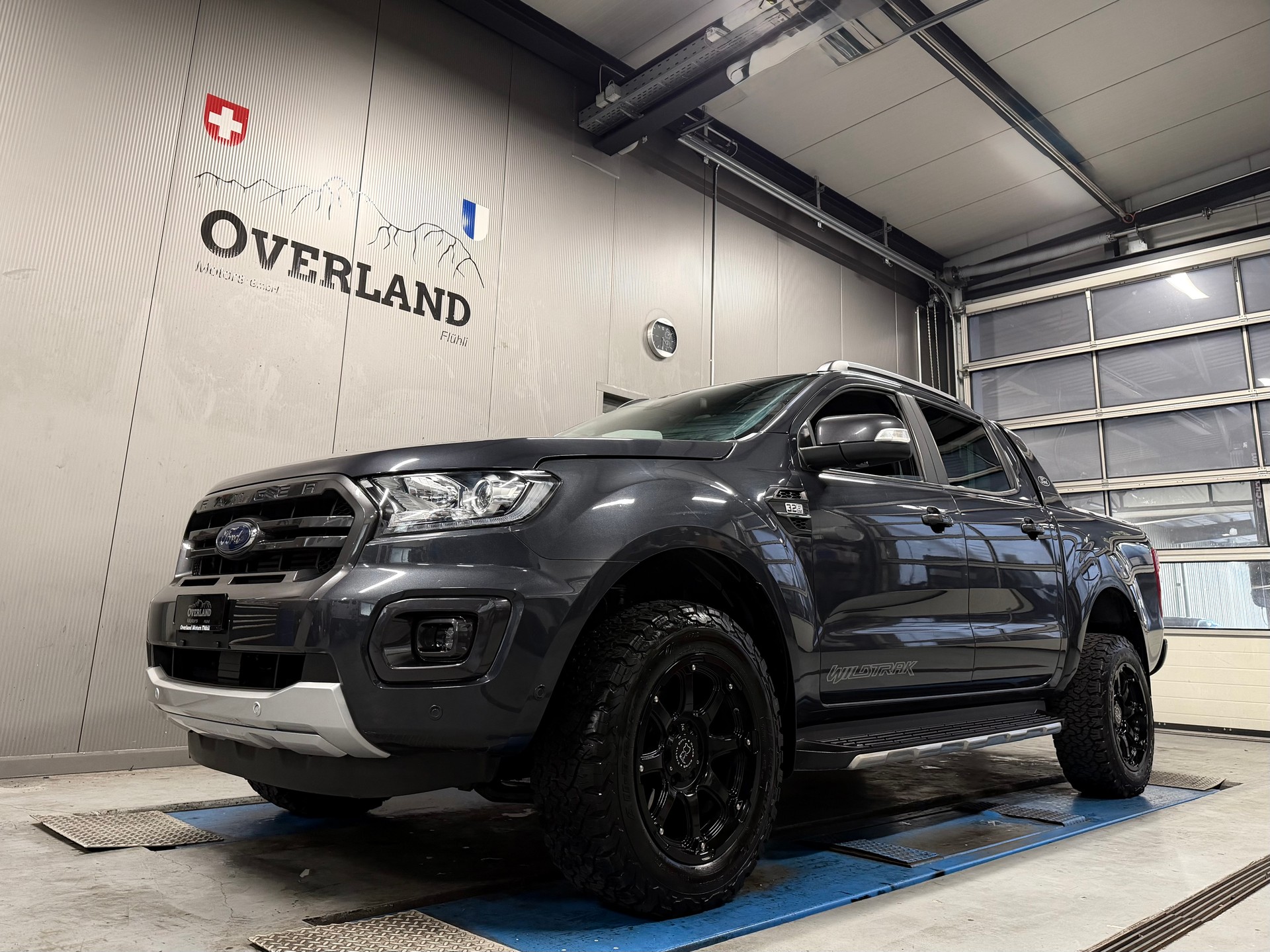 FORD Ranger Wildtrak 3.2 TDCi 4x4 A-image-8