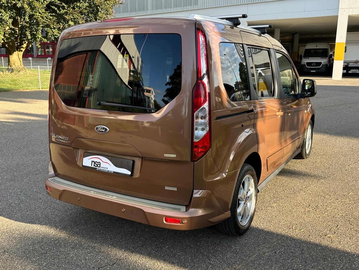 FORD Tourneo Connect 1.6 SCTi Titanium Automatic-image-4