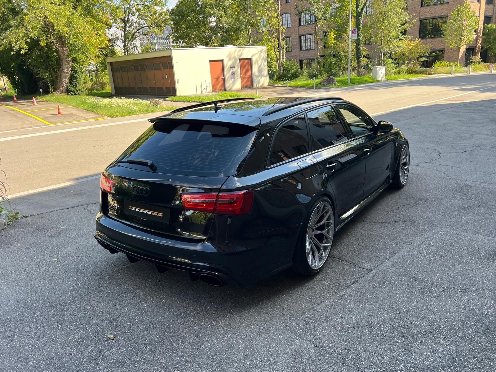 AUDI RS6 Avant 4.0 TFSI V8 quattro Tiptronic-image-5