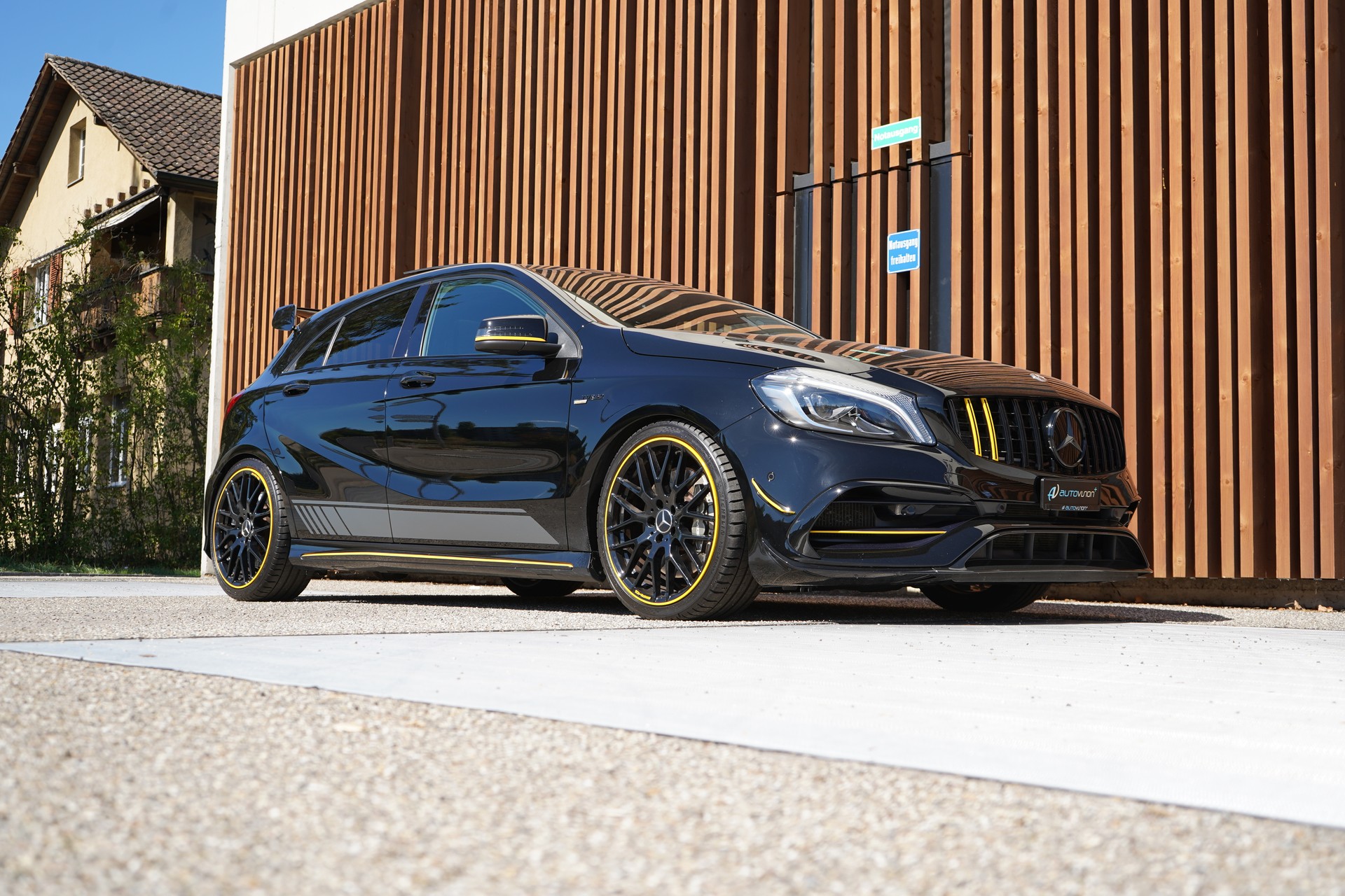MERCEDES-BENZ A 45 AMG YELLOW NIGHT EDITION 4MATIC 7G-DCT l 380 PS-image-6