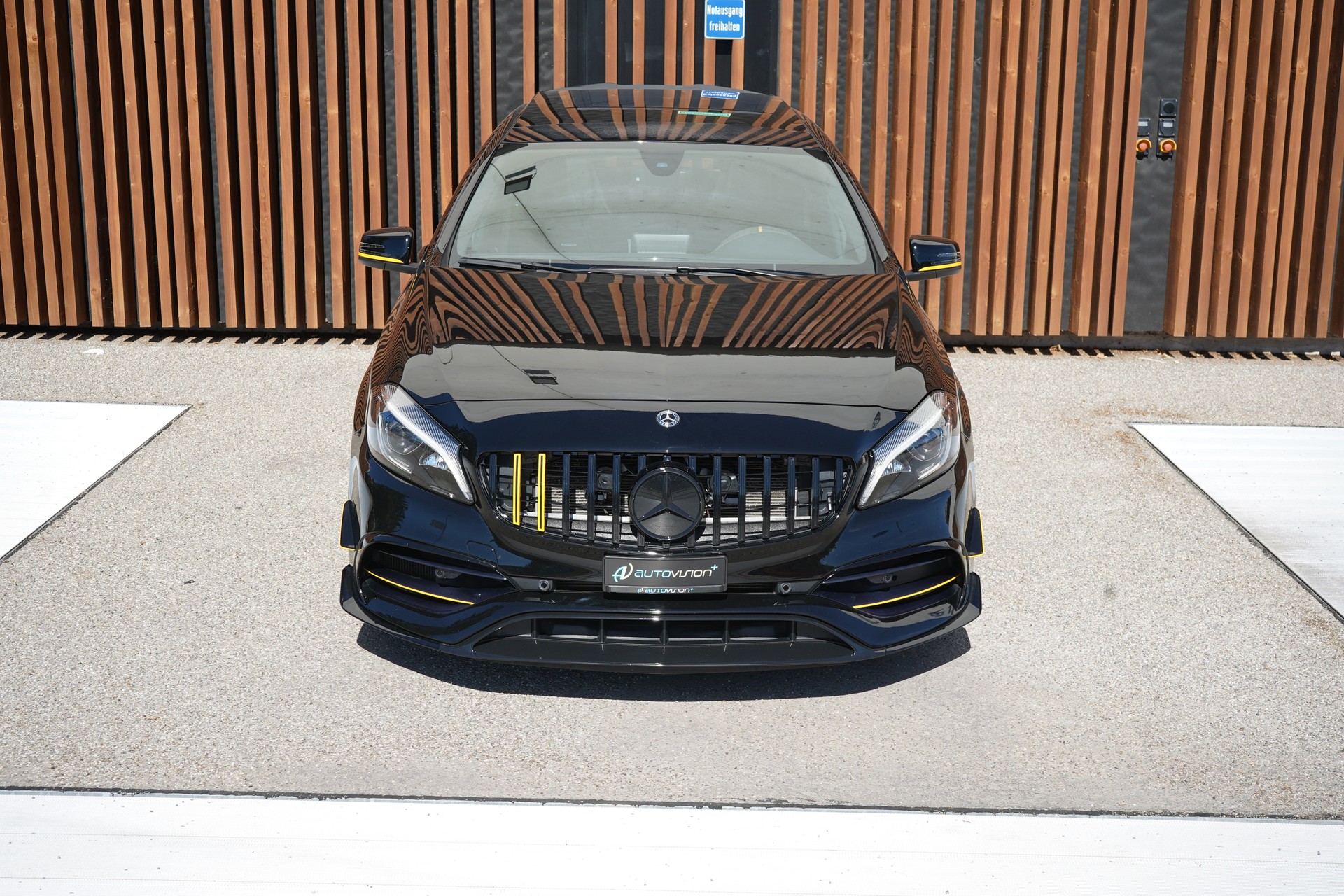 MERCEDES-BENZ A 45 AMG YELLOW NIGHT EDITION 4MATIC 7G-DCT l 380 PS-image-8