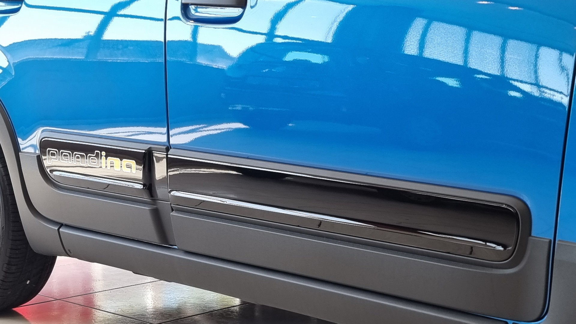 FIAT Pandina 1.0 Hybrid Cross-image-7