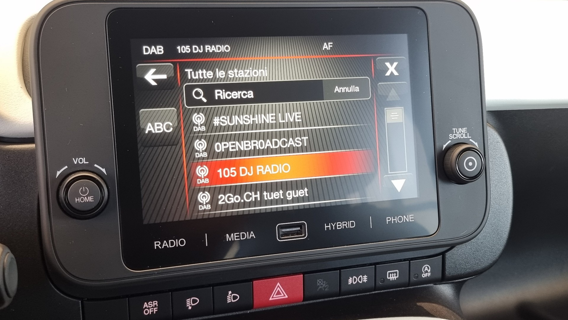 FIAT Pandina 1.0 Hybrid Cross-image-13