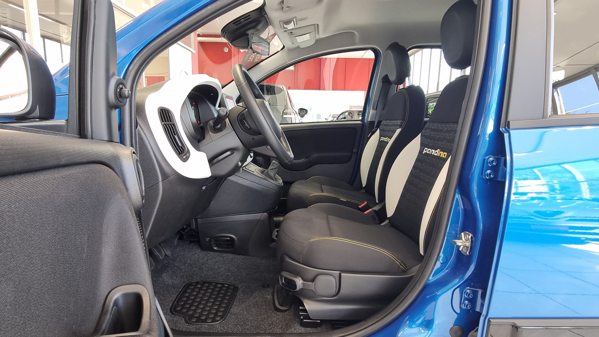 FIAT Pandina 1.0 Hybrid Cross-image-19