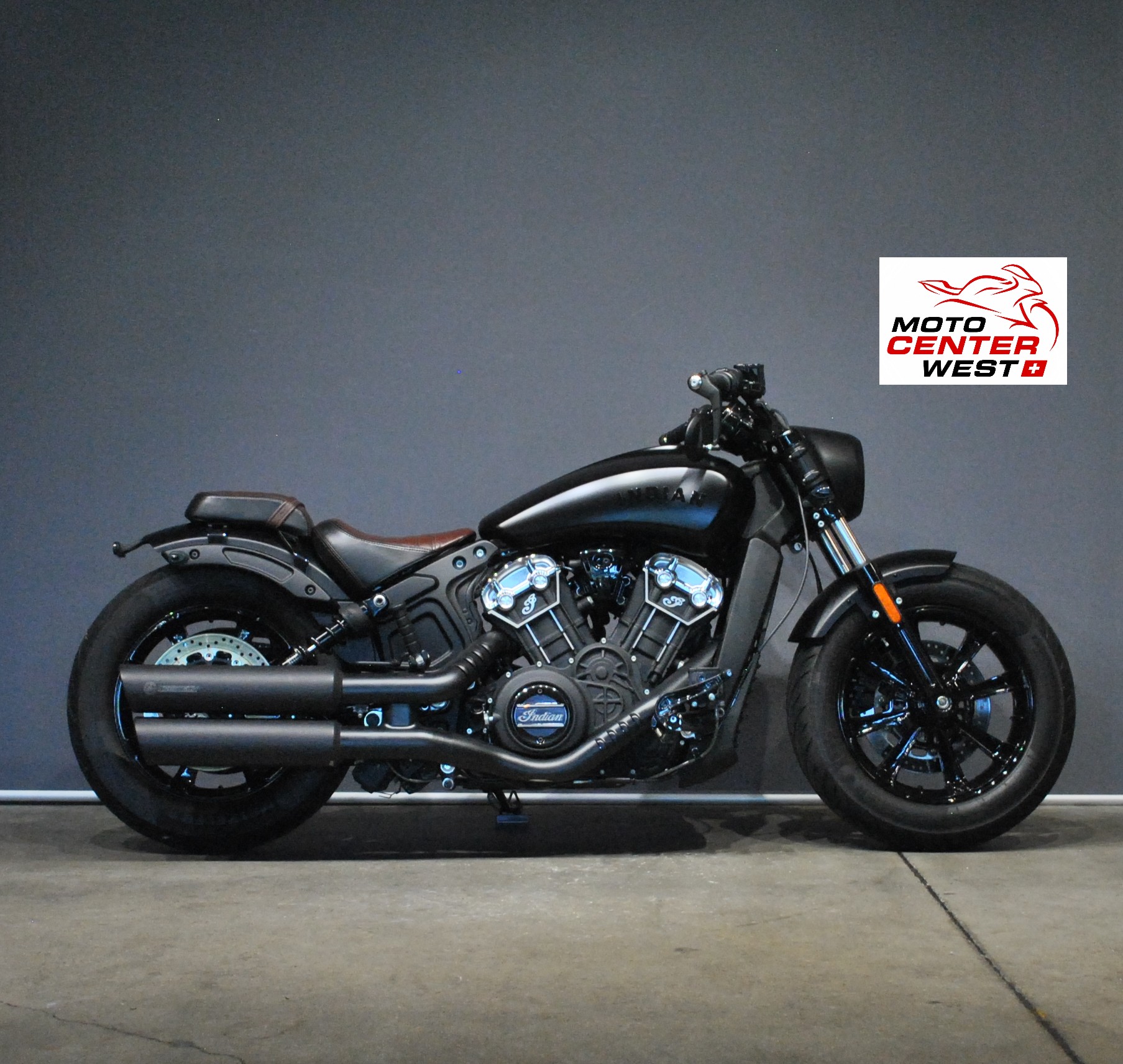 INDIAN Scout Bobber-showroom-element-1