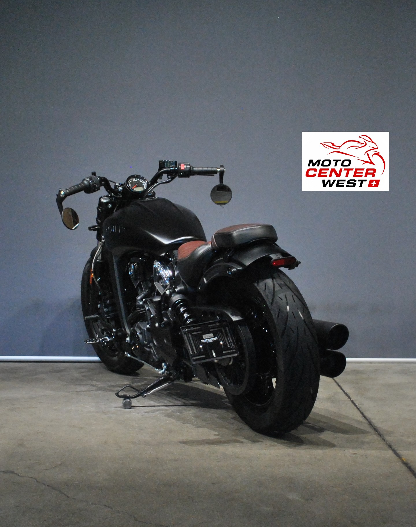INDIAN Scout Bobber-showroom-element-3