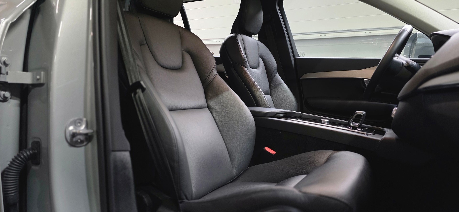 VOLVO XC90 B5 Benzin Mild Hybrid AWD *Sitz-&Lenkradheizung*Spurhalte-&Abstandsassistent*Rückfahrkamera*AndroidAuto&CarPlay*-image-23