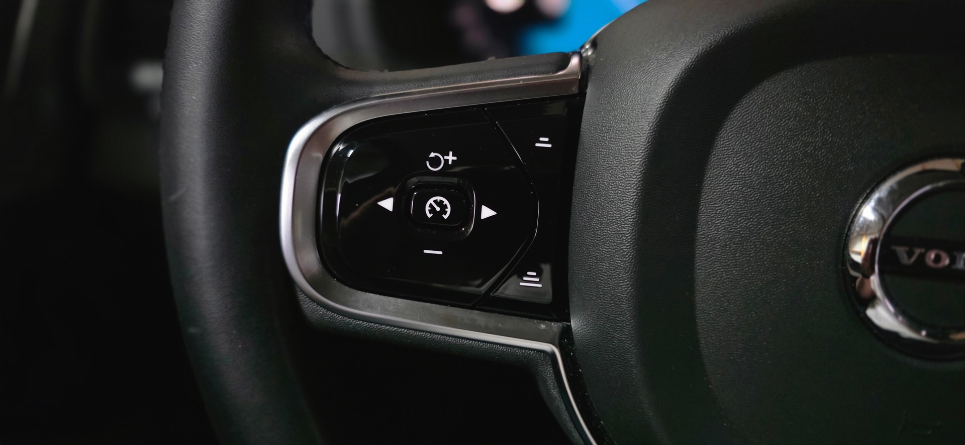VOLVO XC90 B5 Benzin Mild Hybrid AWD *Sitz-&Lenkradheizung*Spurhalte-&Abstandsassistent*Rückfahrkamera*AndroidAuto&CarPlay*-image-14
