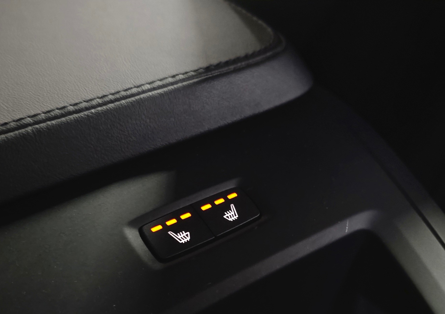 VOLVO XC90 B5 Benzin Mild Hybrid AWD *Sitz-&Lenkradheizung*Spurhalte-&Abstandsassistent*Rückfahrkamera*AndroidAuto&CarPlay*-image-26