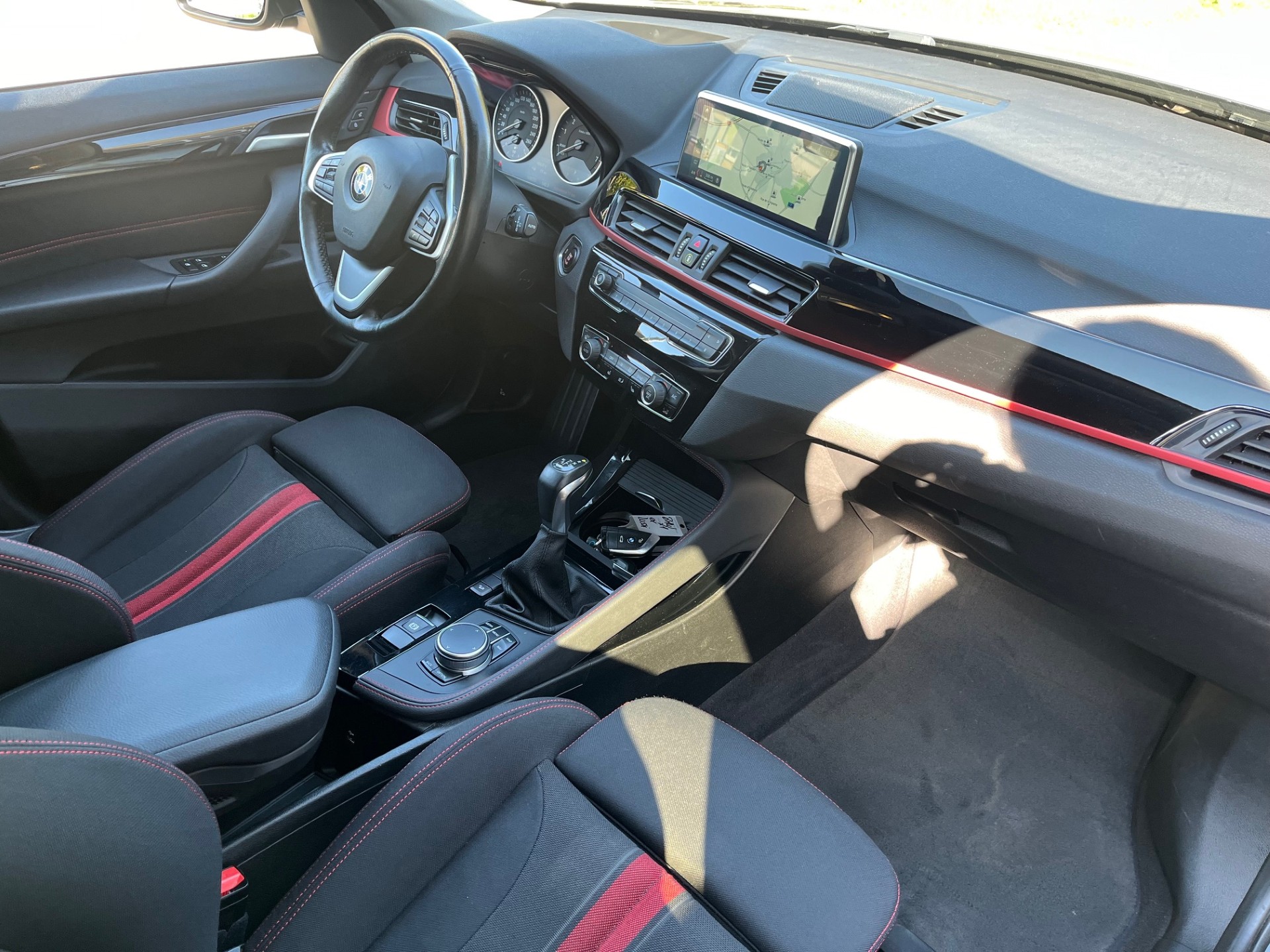 BMW X1 xDrive 20i Steptronic-image-4
