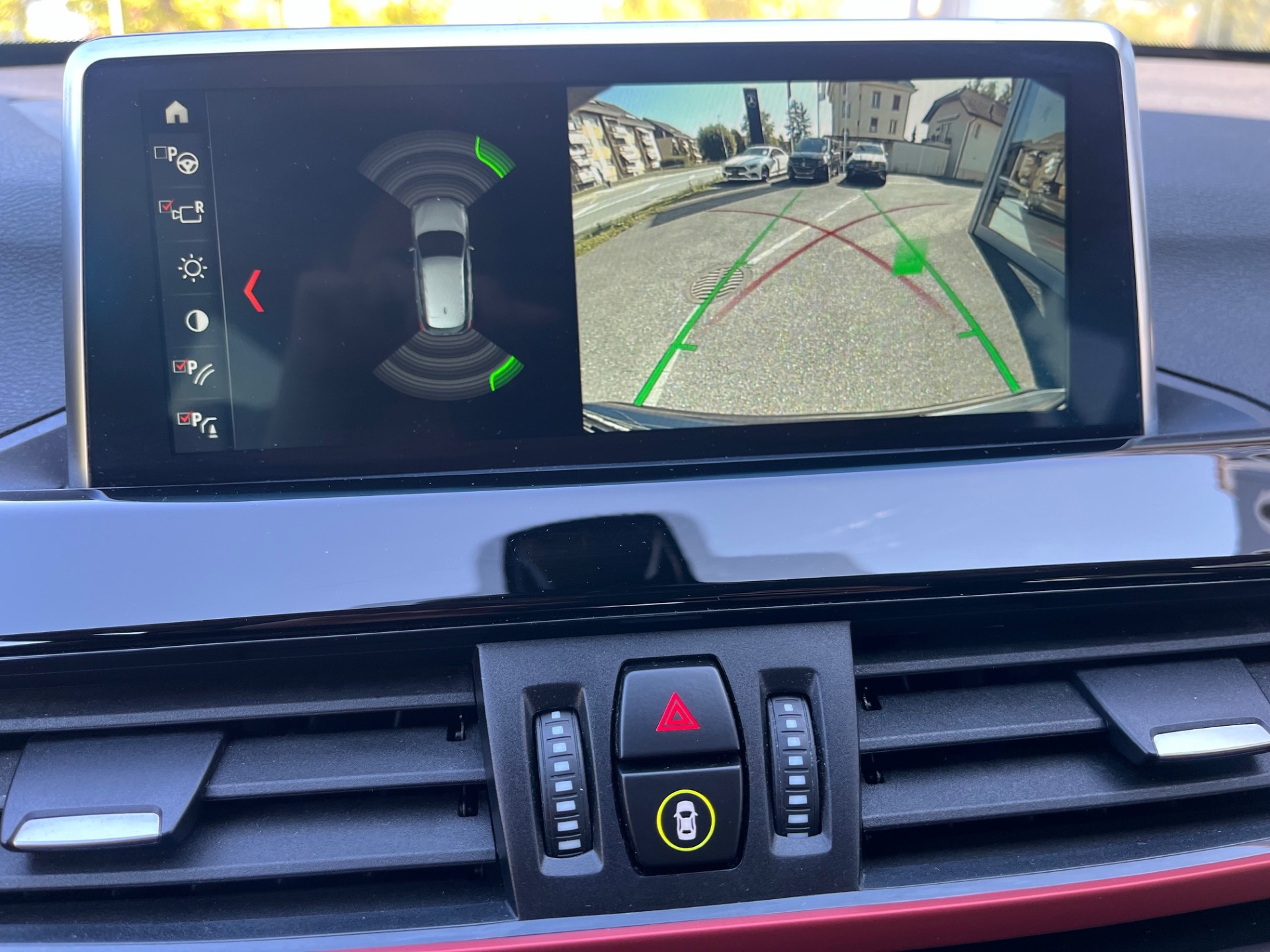 BMW X1 xDrive 20i Steptronic-image-9
