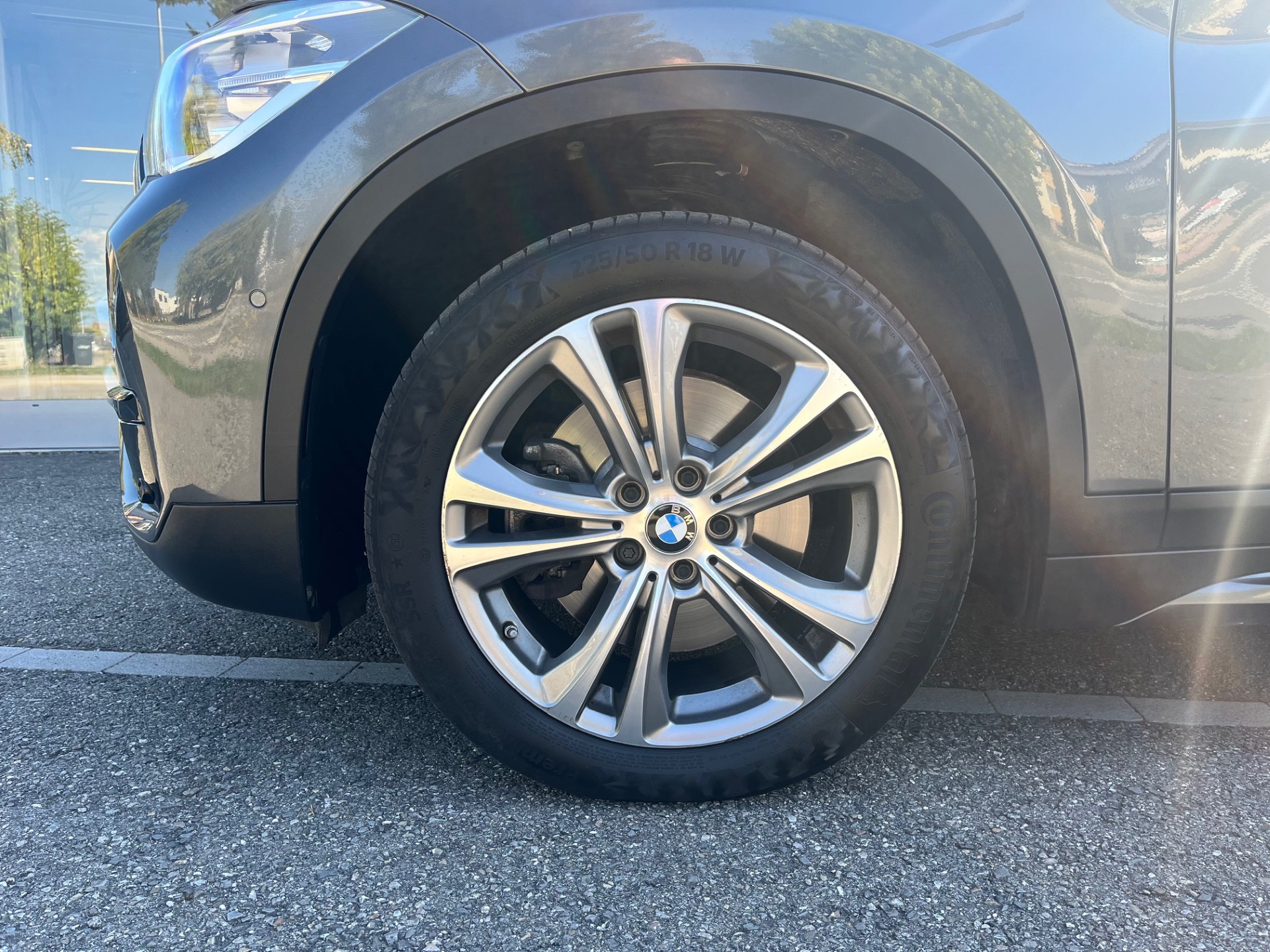BMW X1 xDrive 20i Steptronic-image-3