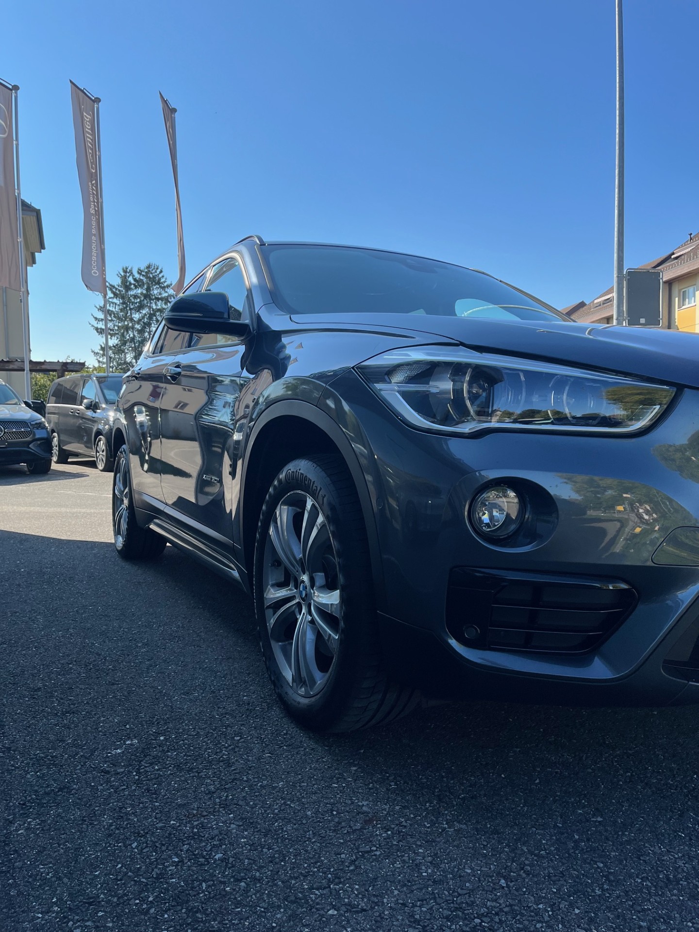 BMW X1 xDrive 20i Steptronic-image-13