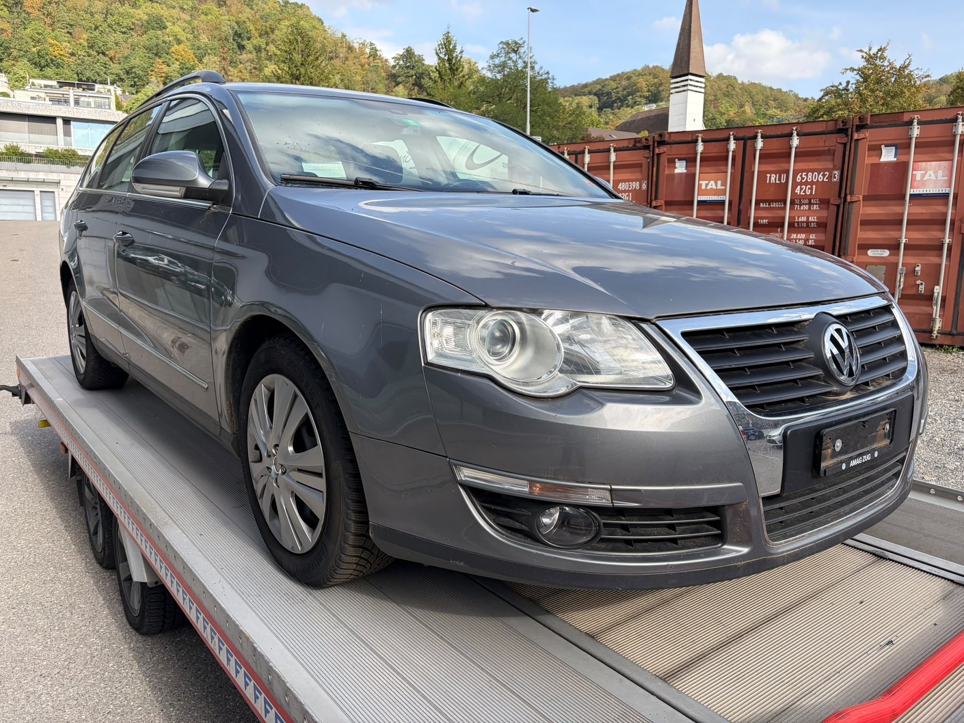 VW Passat Variant 2.0 TDI Trendline-image-2