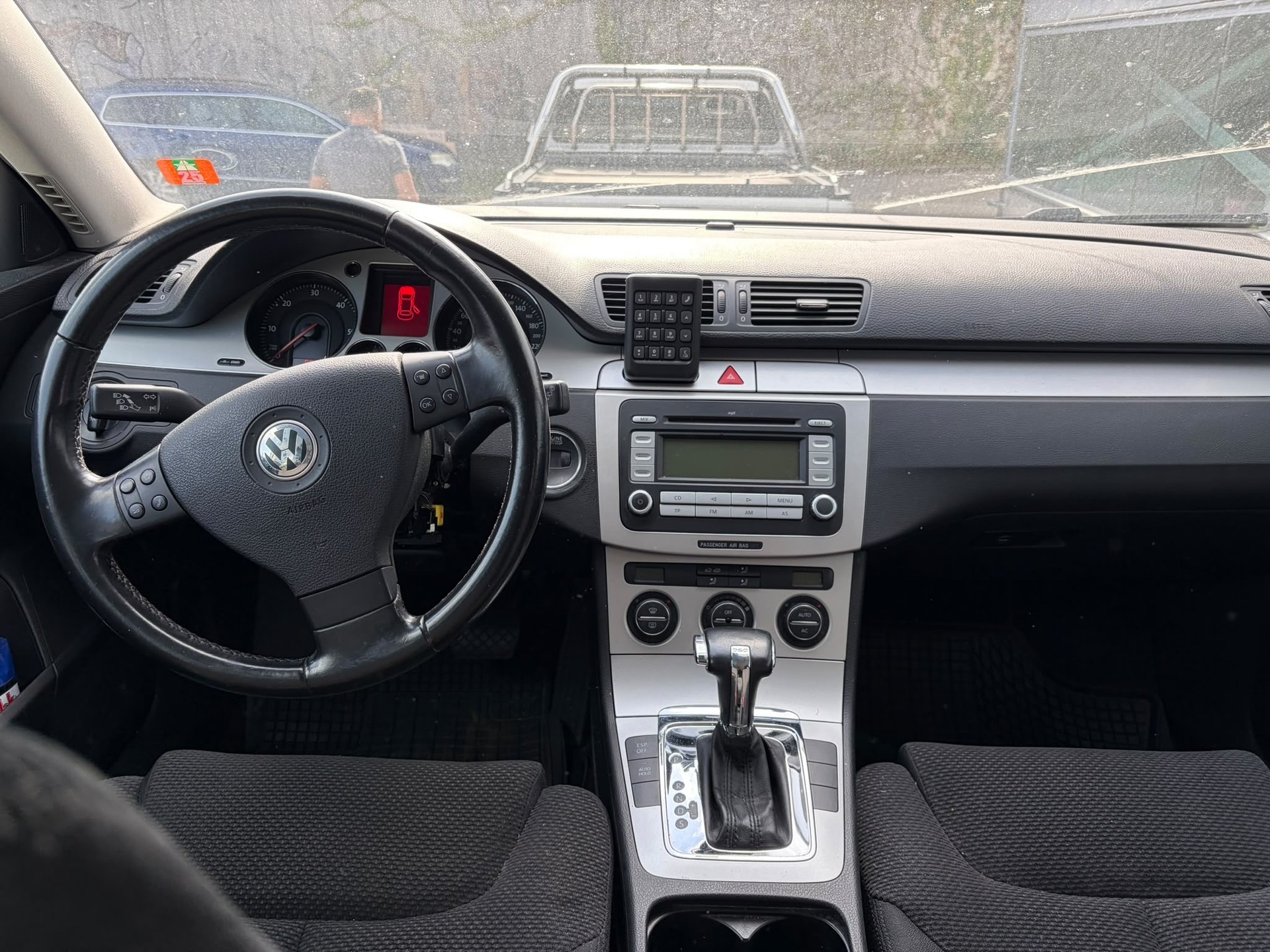 VW Passat Variant 2.0 TDI Trendline-image-10