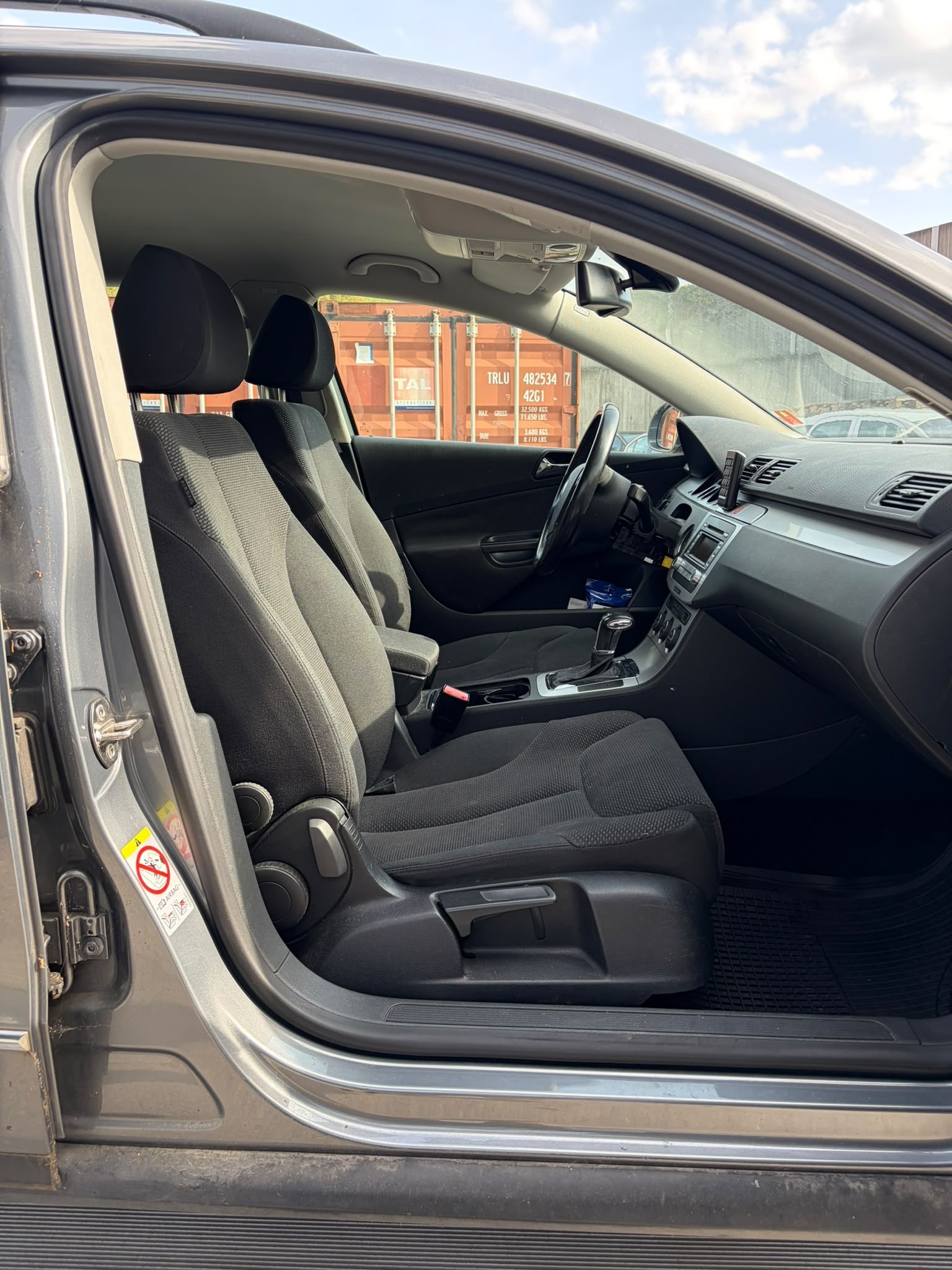 VW Passat Variant 2.0 TDI Trendline-image-7